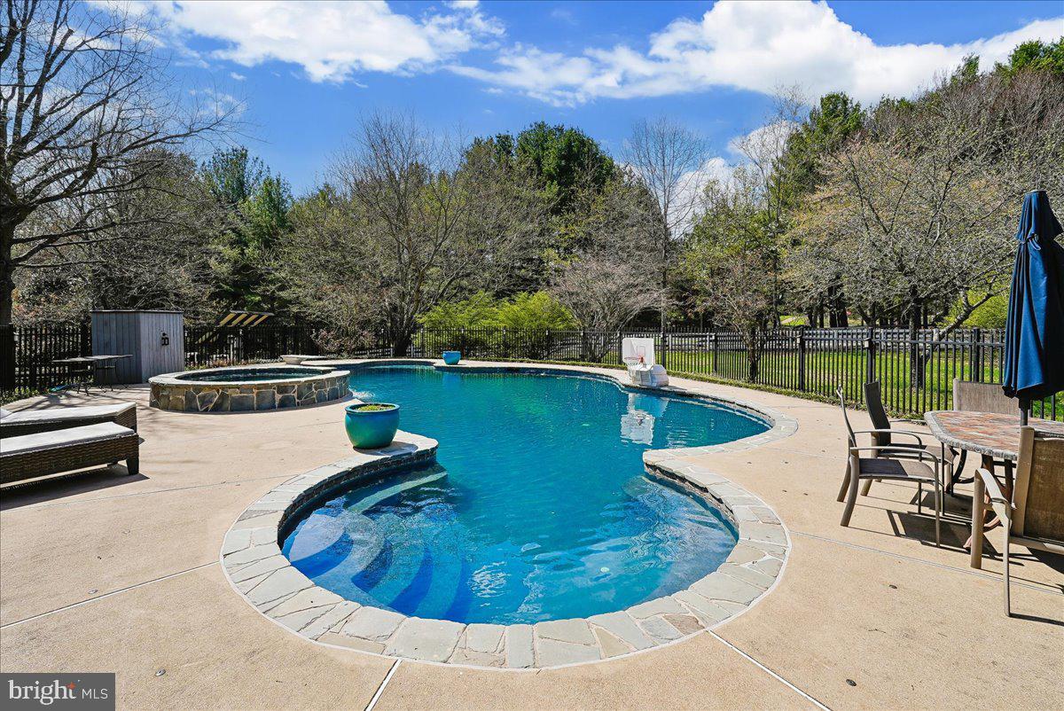 MOUNT PLEASANT - Residential