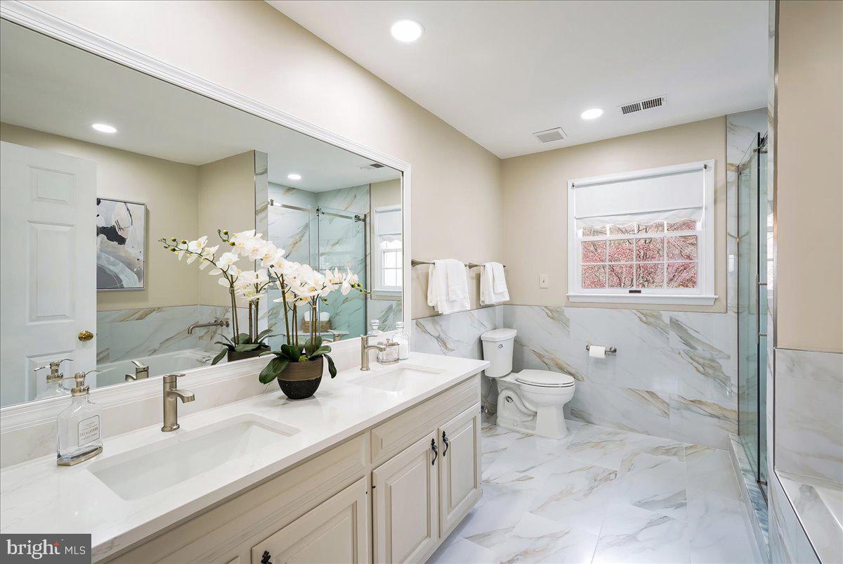 MOUNT PLEASANT - Residential