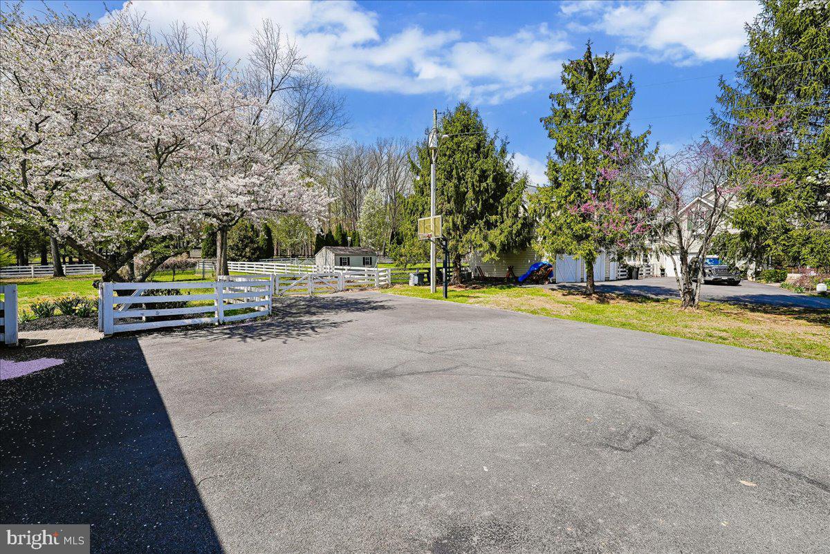 MOUNT PLEASANT - Residential