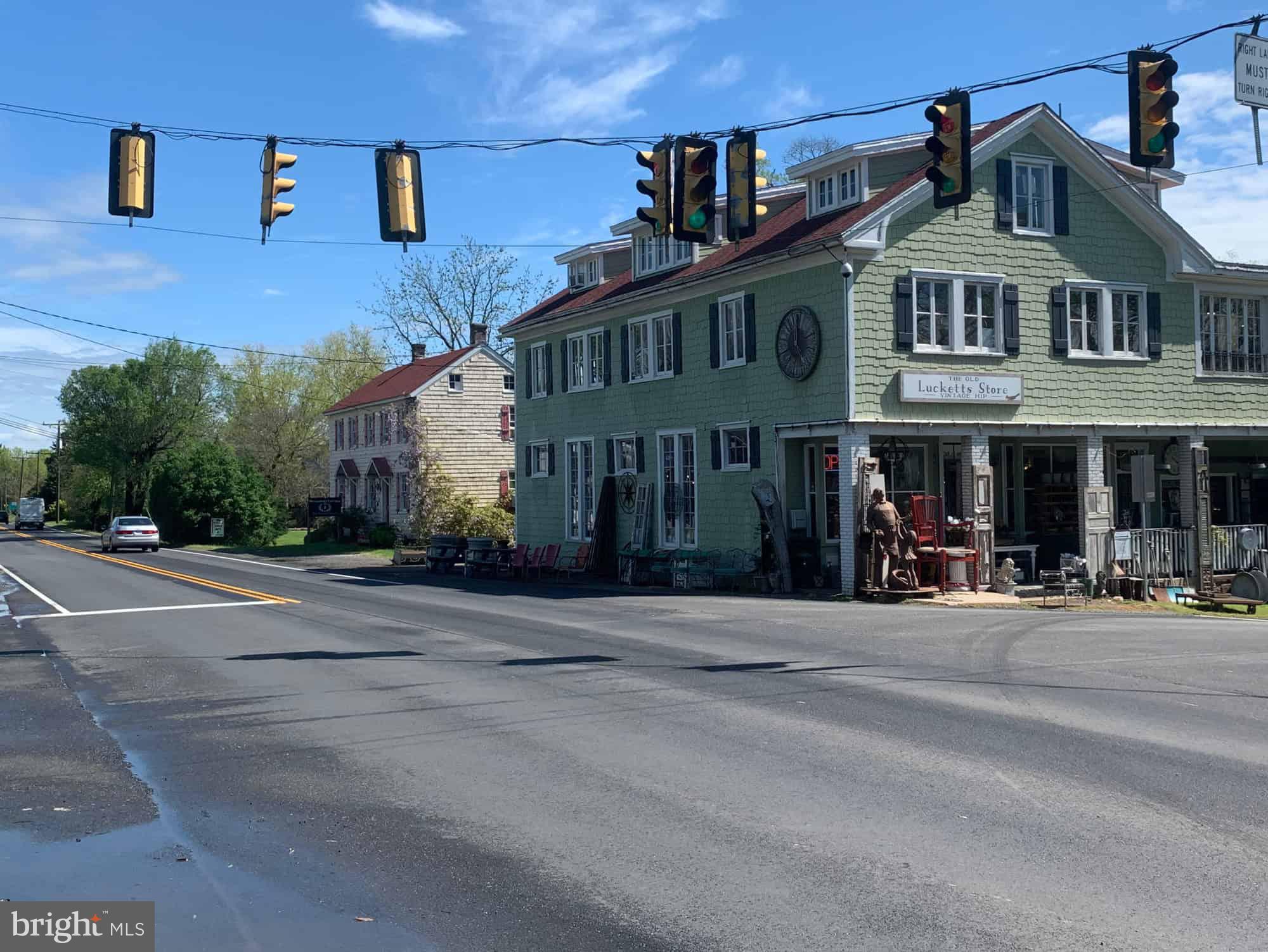 MOUNT PLEASANT - Residential