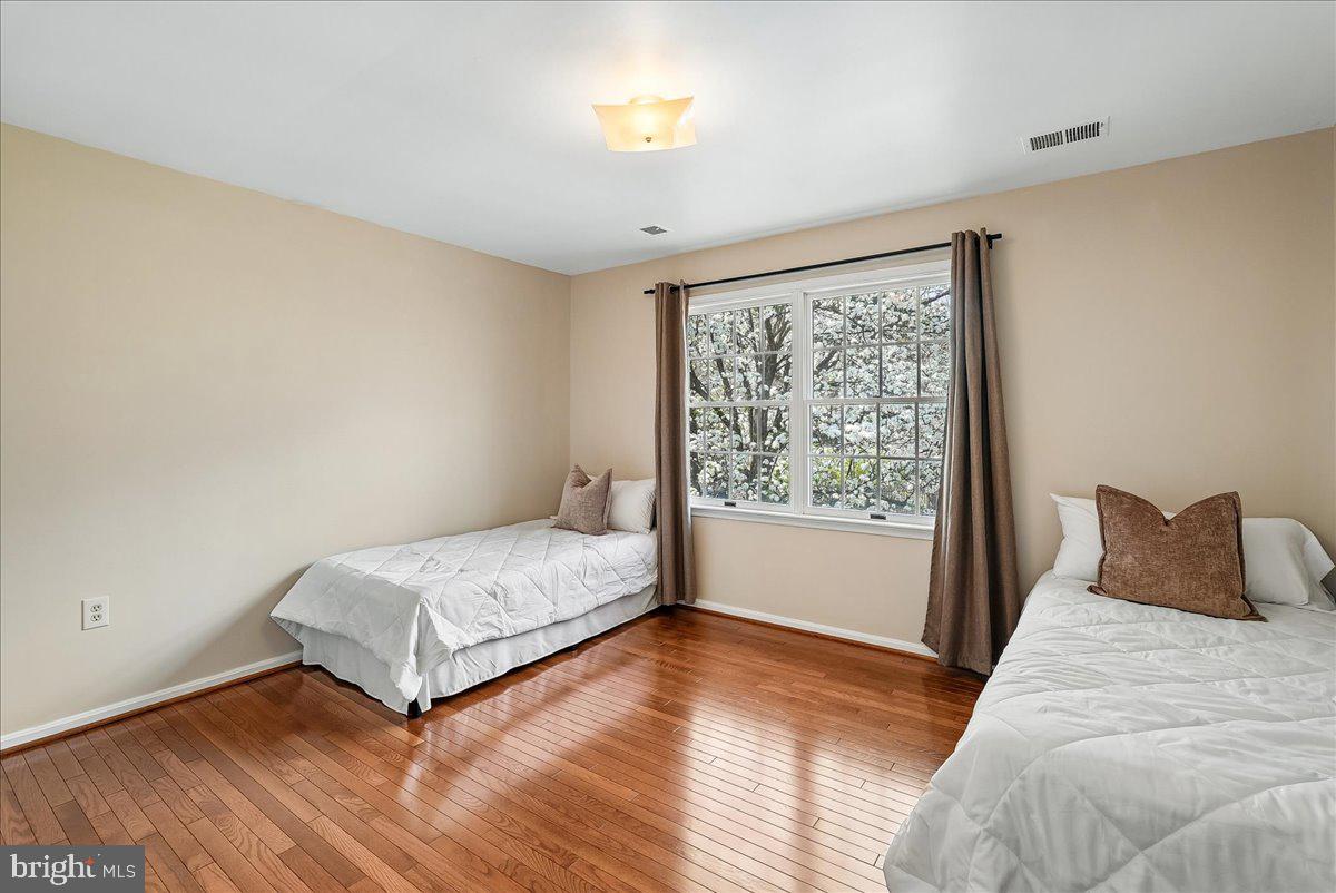 MOUNT PLEASANT - Residential