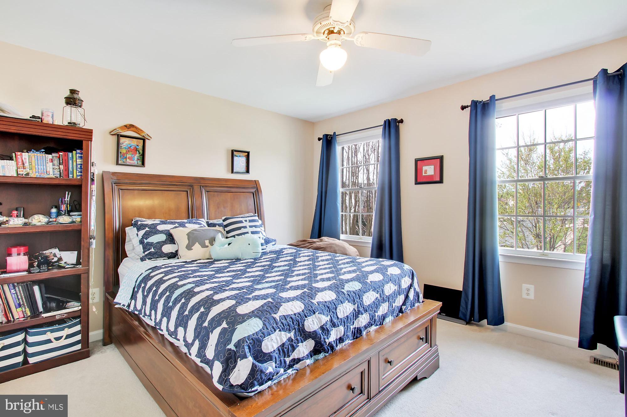 SADDLE RIDGE - Residential