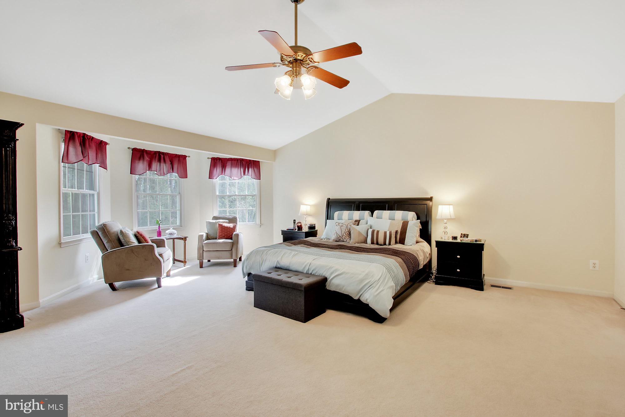 SADDLE RIDGE - Residential