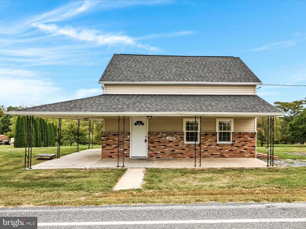 Photo of 31 E Rosebud Road, MYERSTOWN, PA 17067 (MLS # PALN2023100)