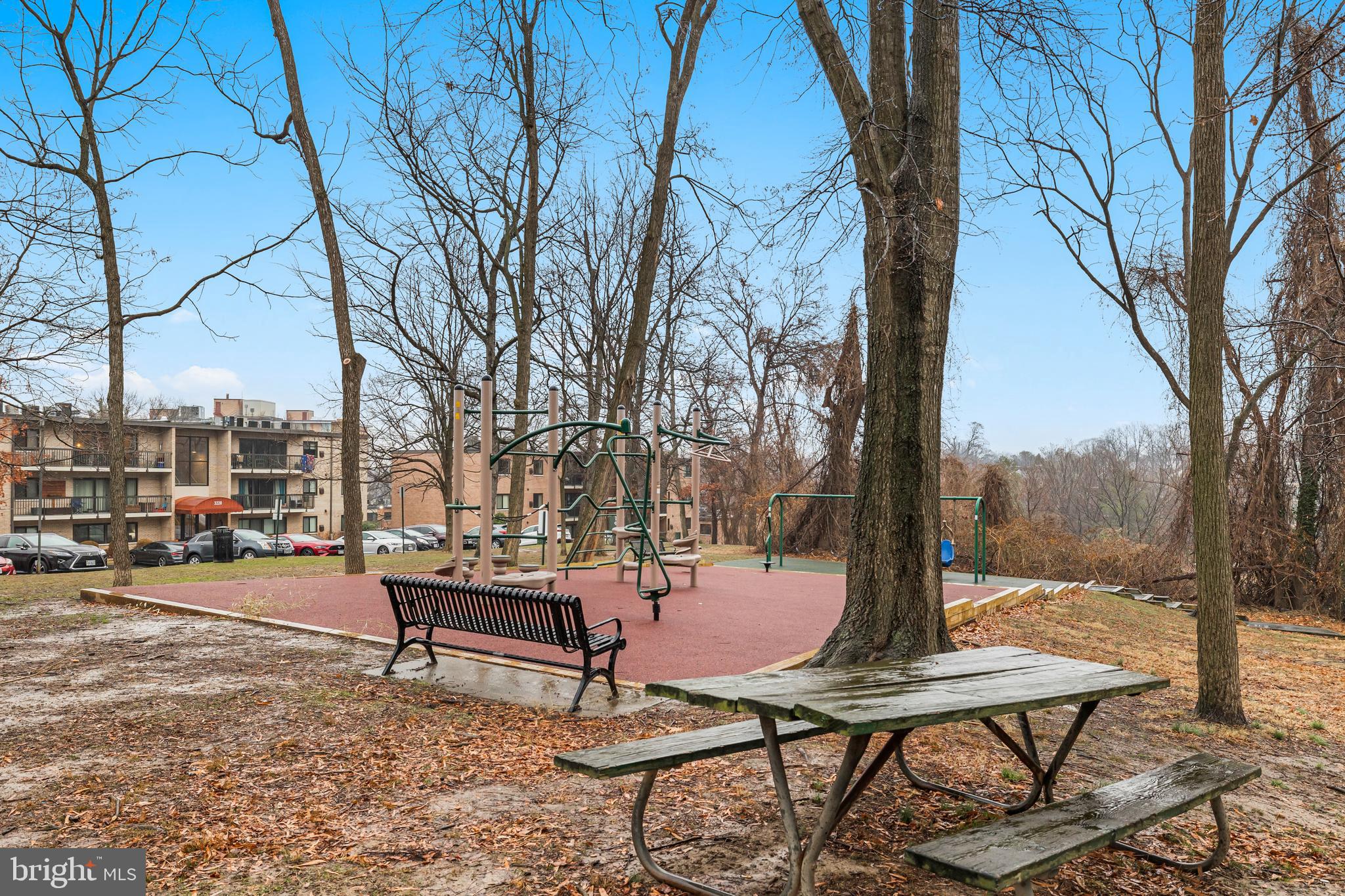 BOLLING BROOK - Residential