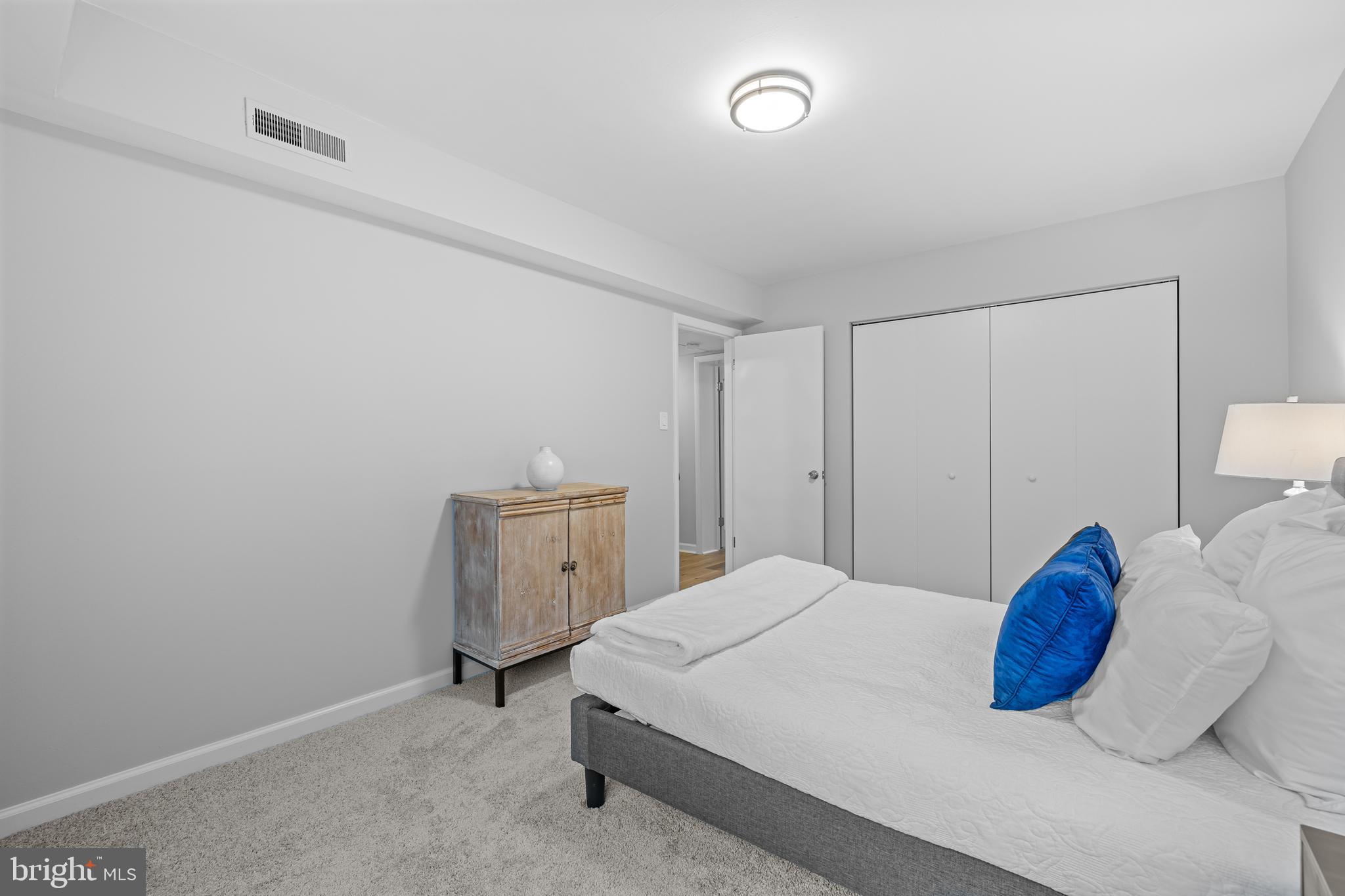 BOLLING BROOK - Residential