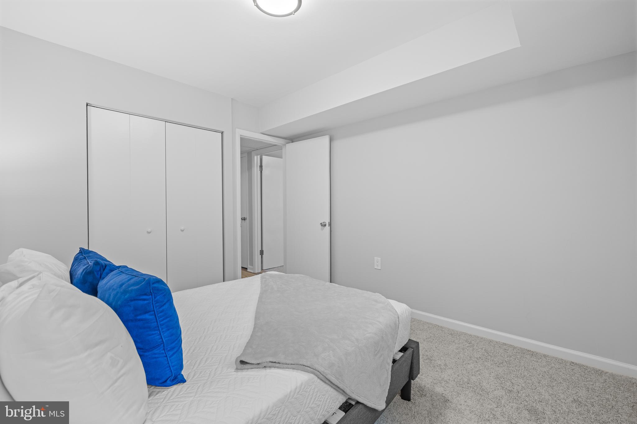 BOLLING BROOK - Residential