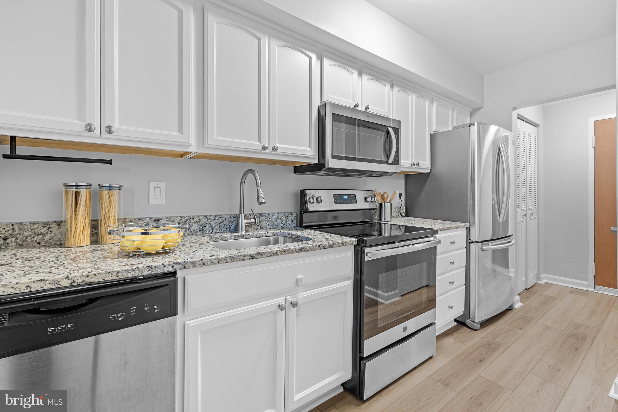 BOLLING BROOK - Residential