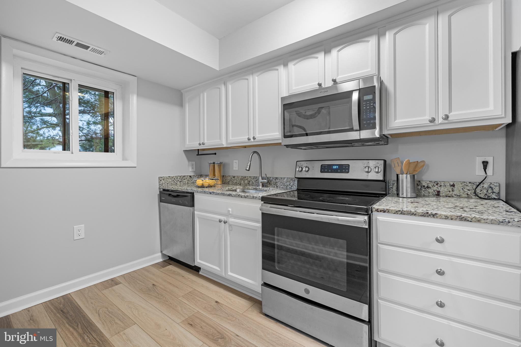BOLLING BROOK - Residential