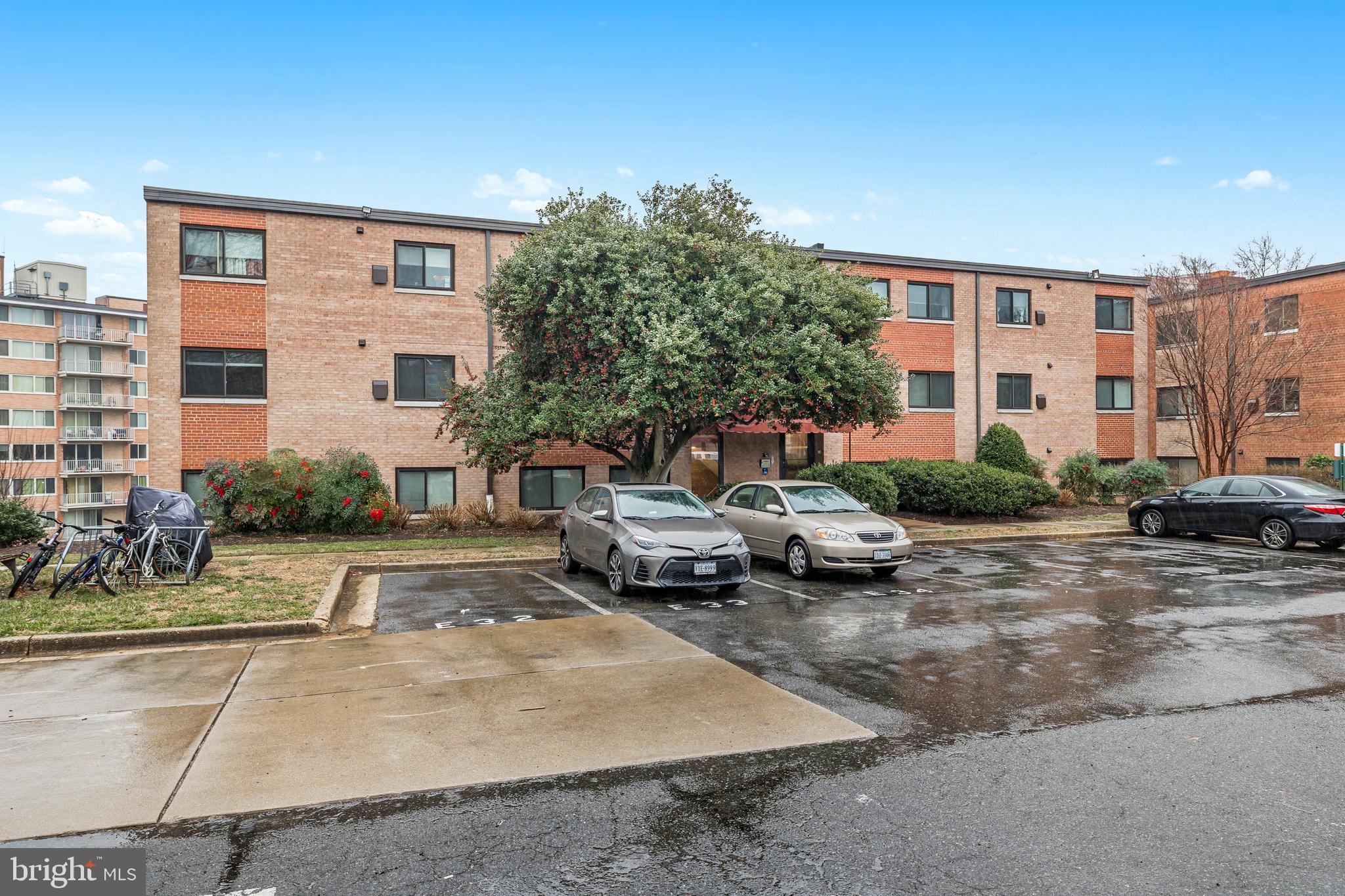 BOLLING BROOK - Residential