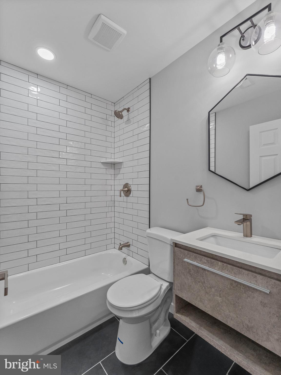 OVERBROOK - Residential Lease