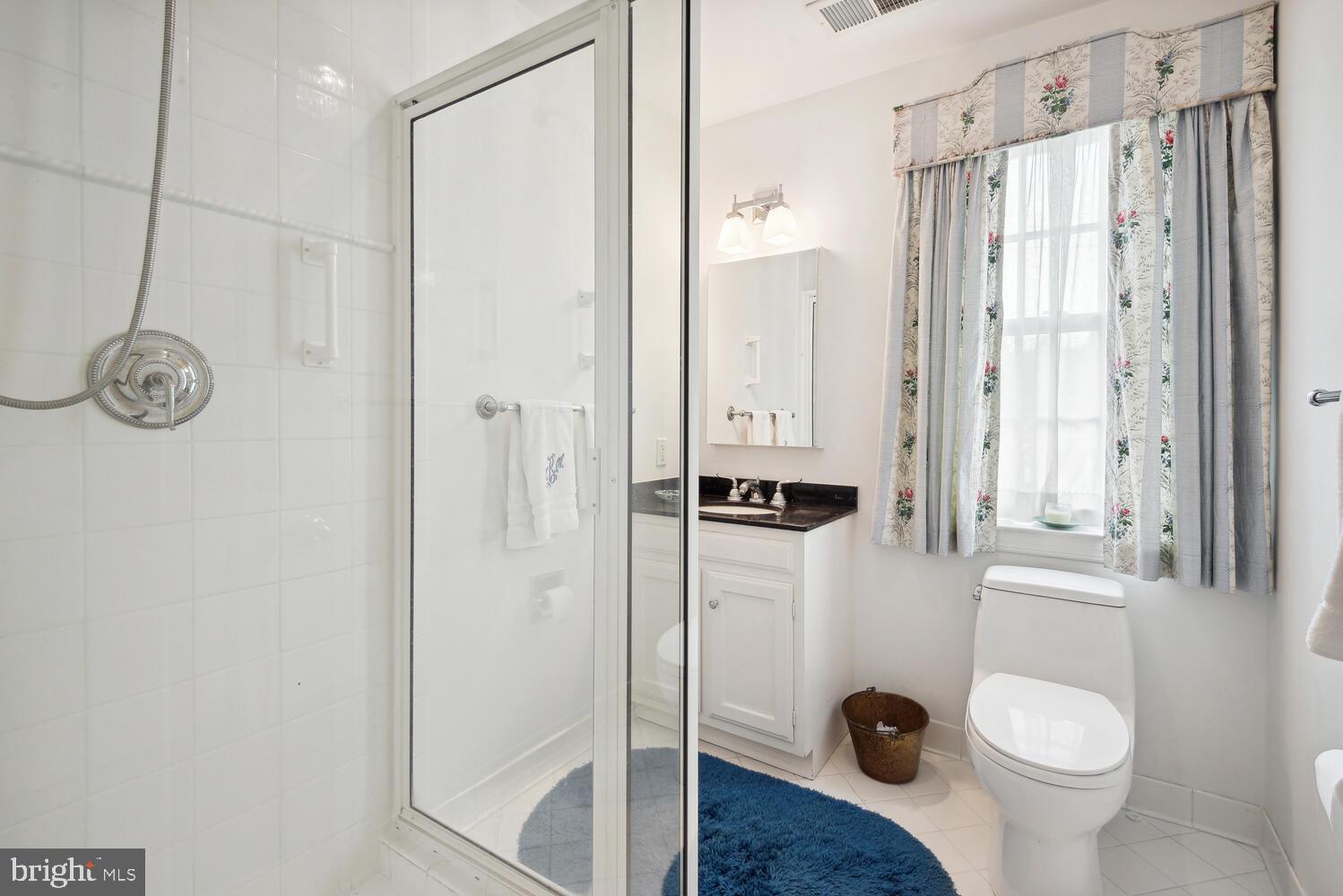 KENWOOD - Residential