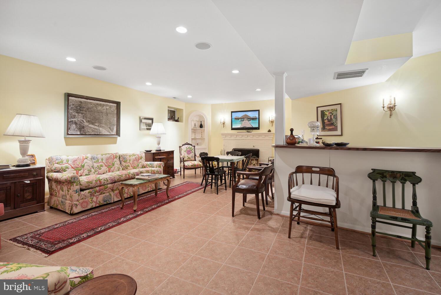 KENWOOD - Residential