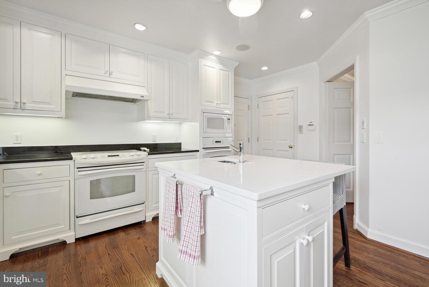 KENWOOD - Residential