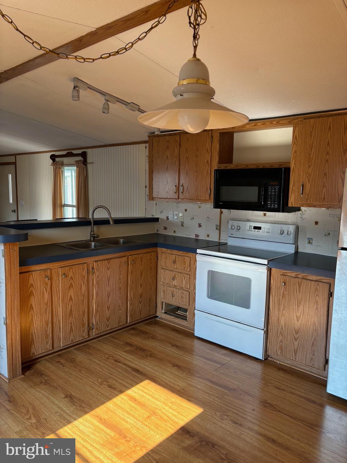 PENN COURT MHP - Residential