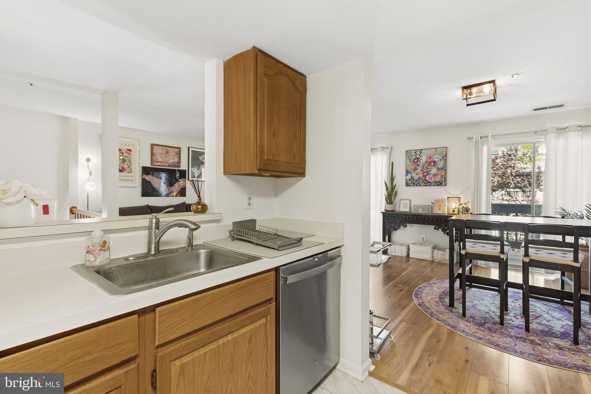 BRIDGEPORT CONDO PHASE 3 - Residential