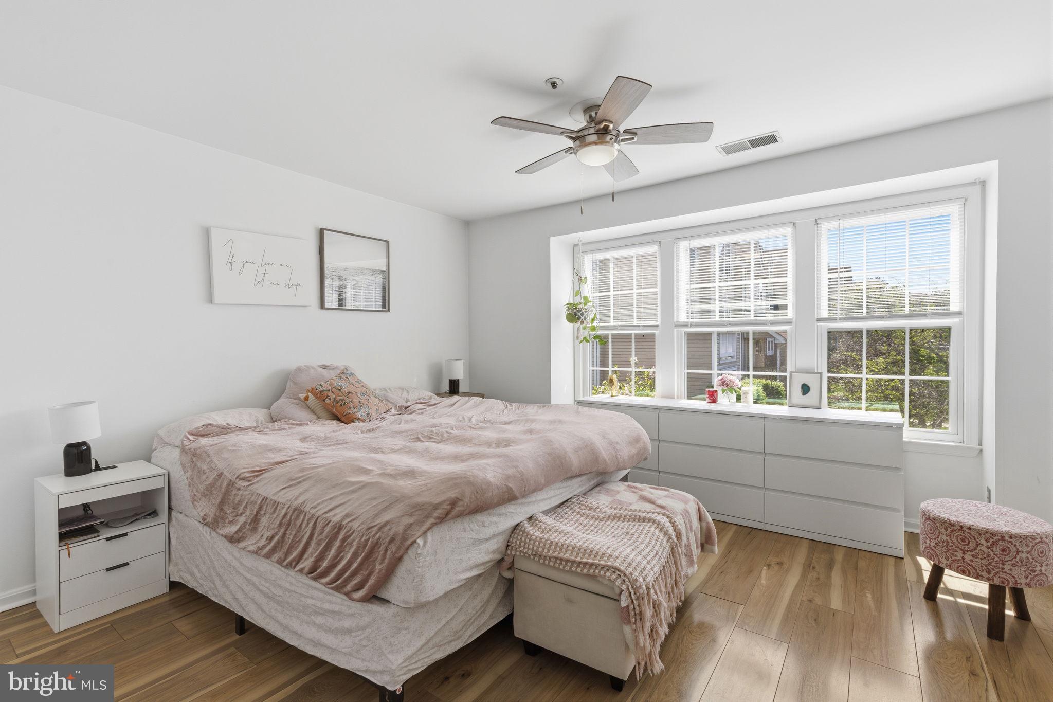 BRIDGEPORT CONDO PHASE 3 - Residential