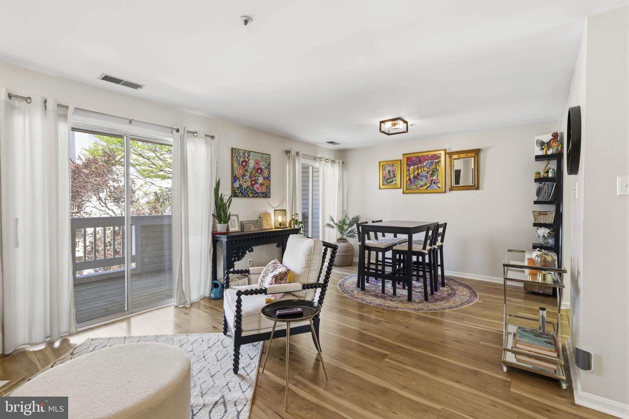 BRIDGEPORT CONDO PHASE 3 - Residential