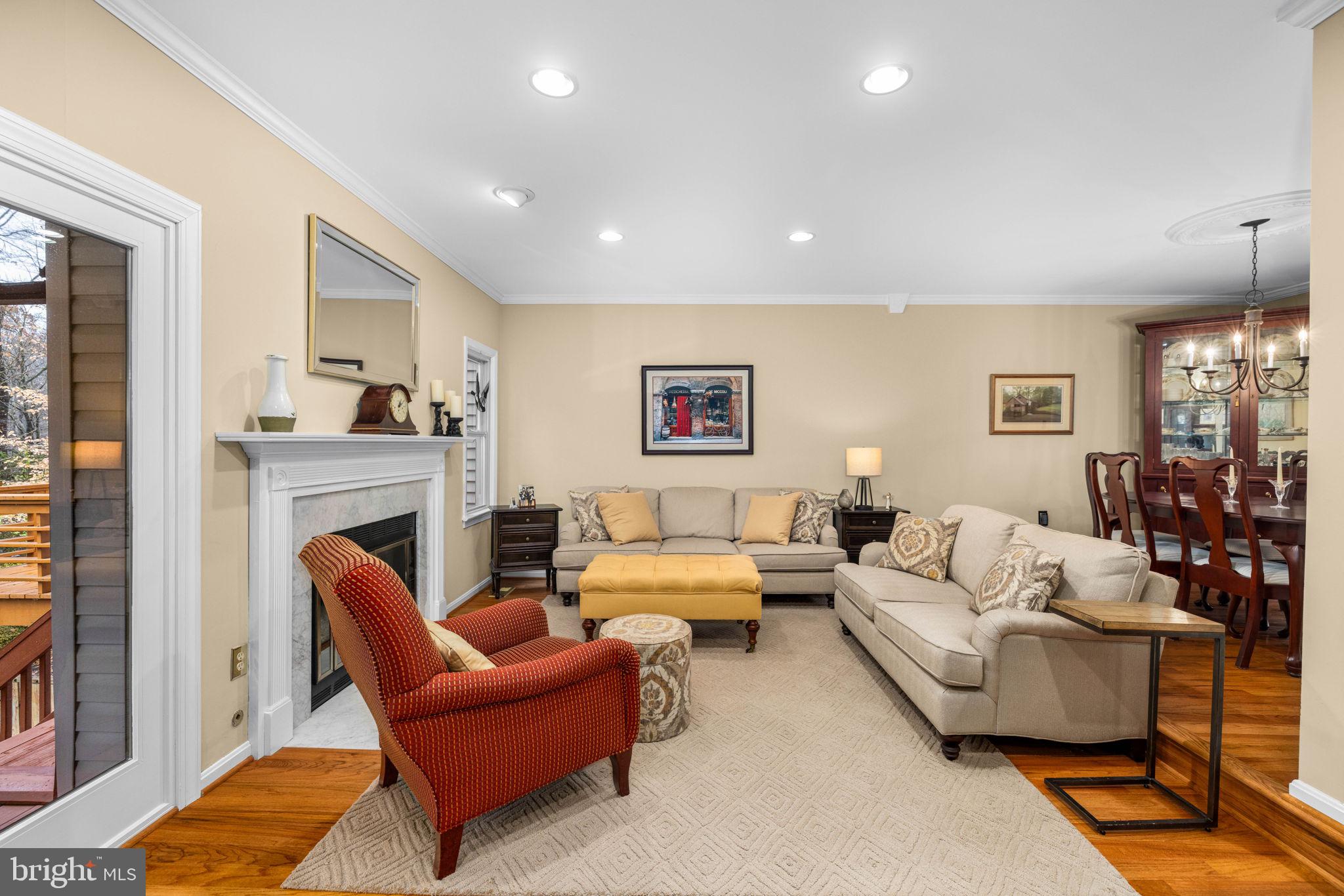 LAKE BRADDOCK - Residential