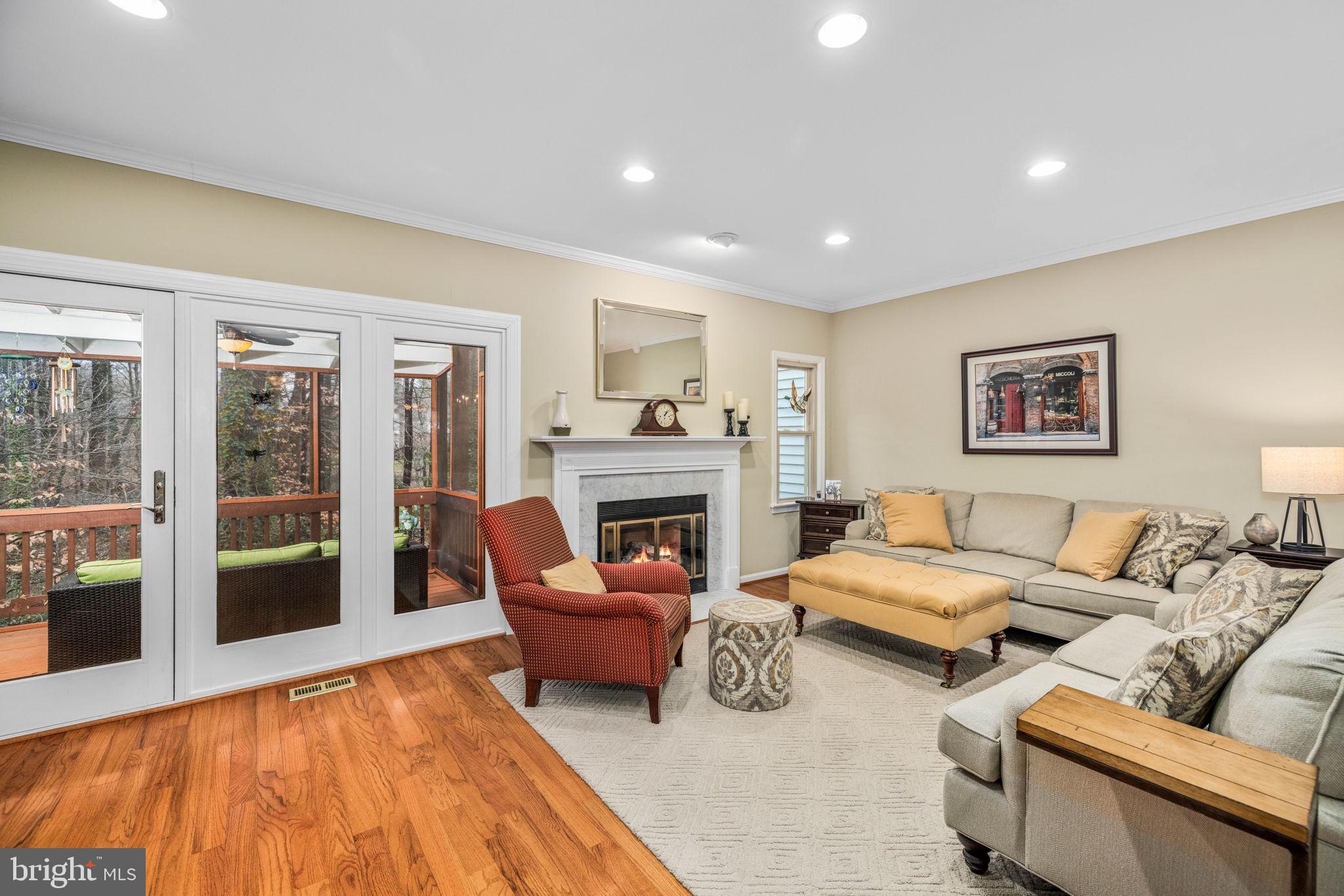 LAKE BRADDOCK - Residential