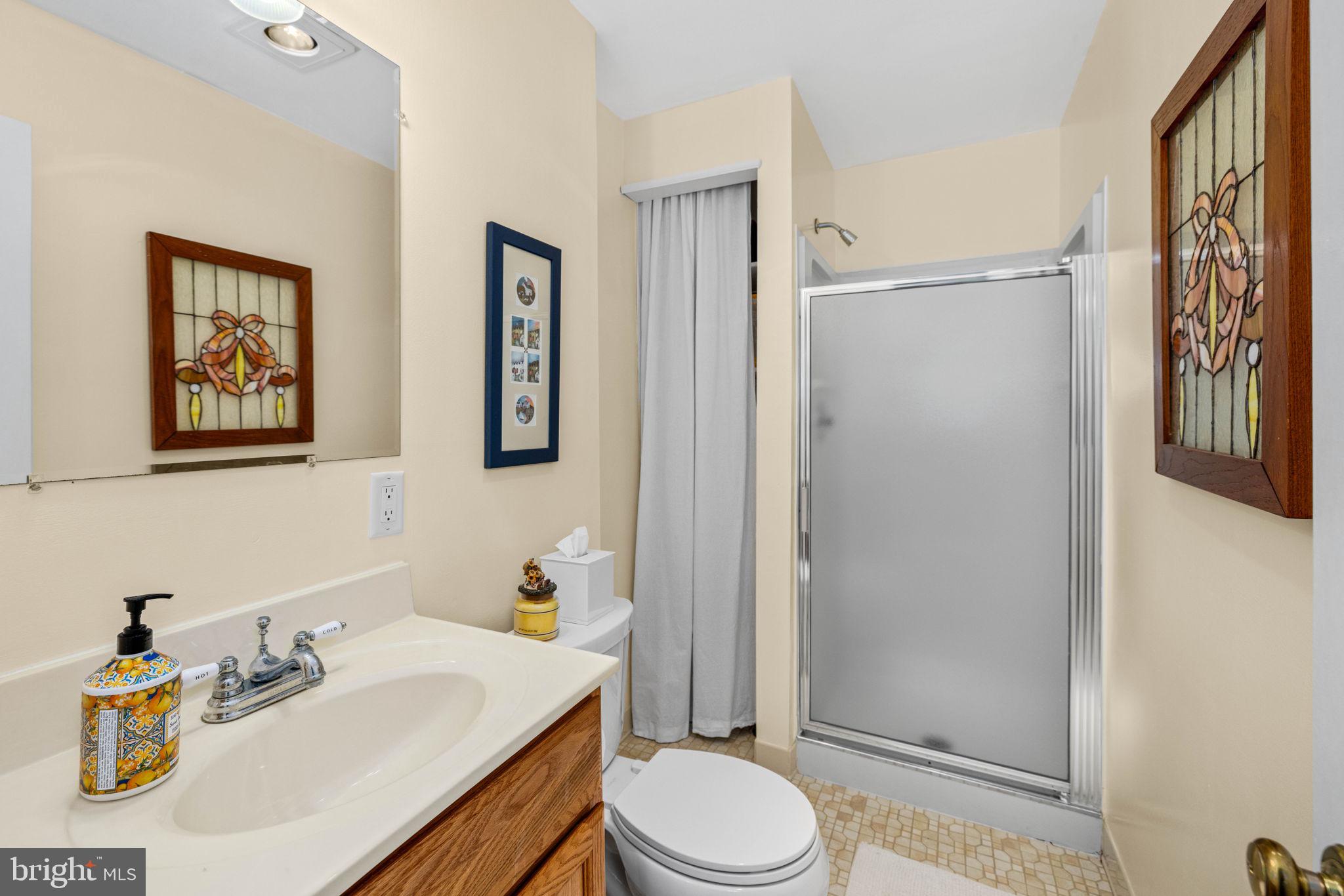 LAKE BRADDOCK - Residential