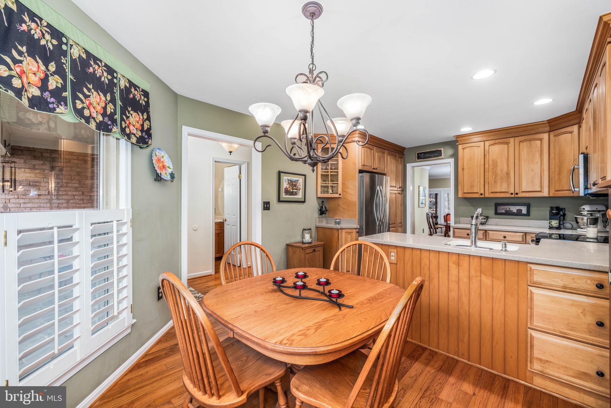 LAKE BRADDOCK - Residential