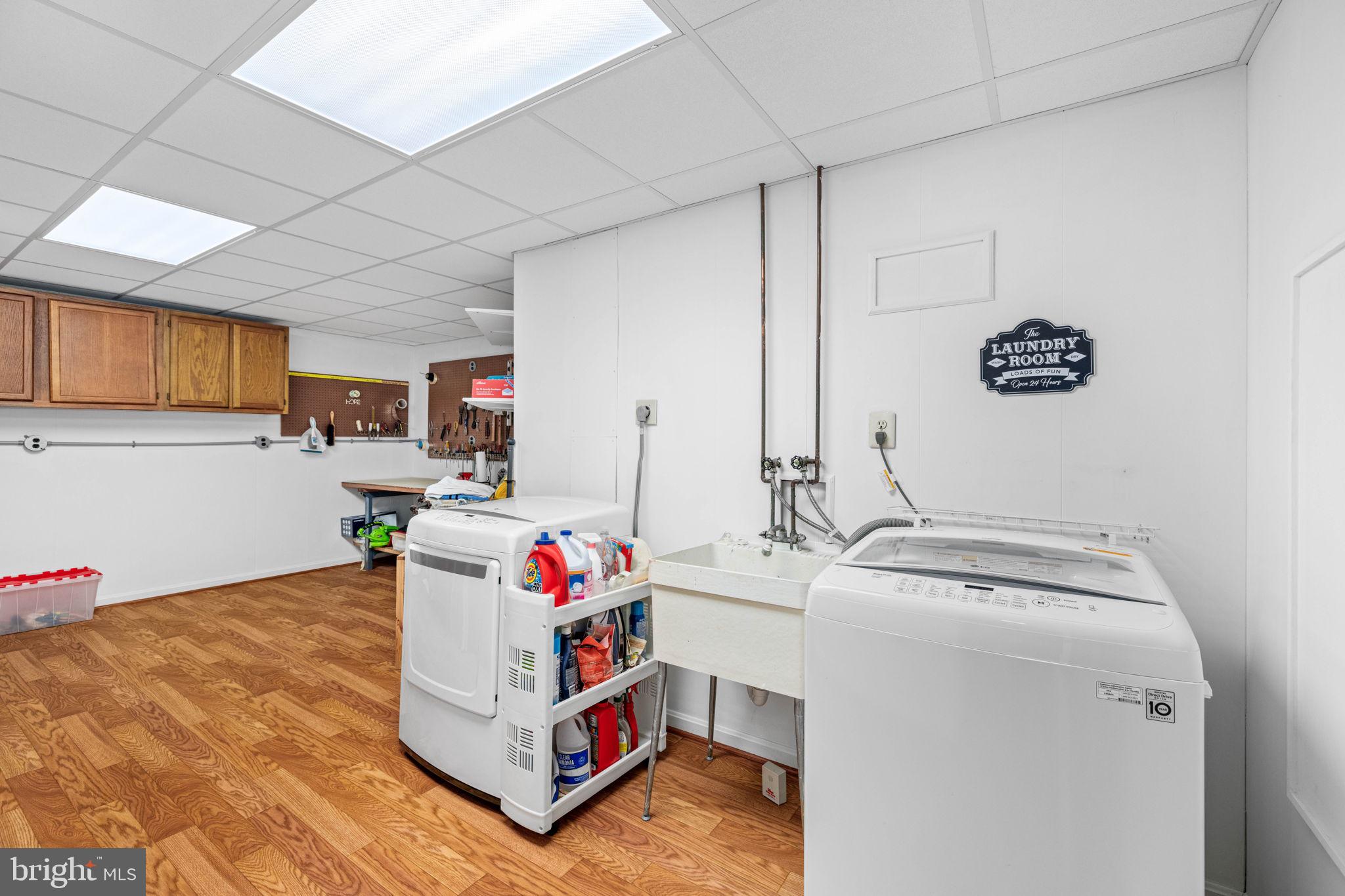 LAKE BRADDOCK - Residential