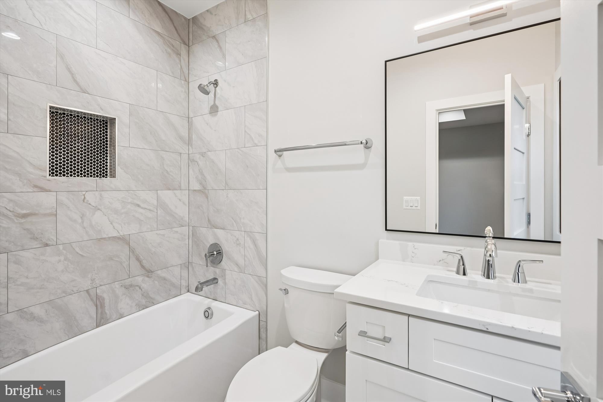 BRILYN PARK - Residential