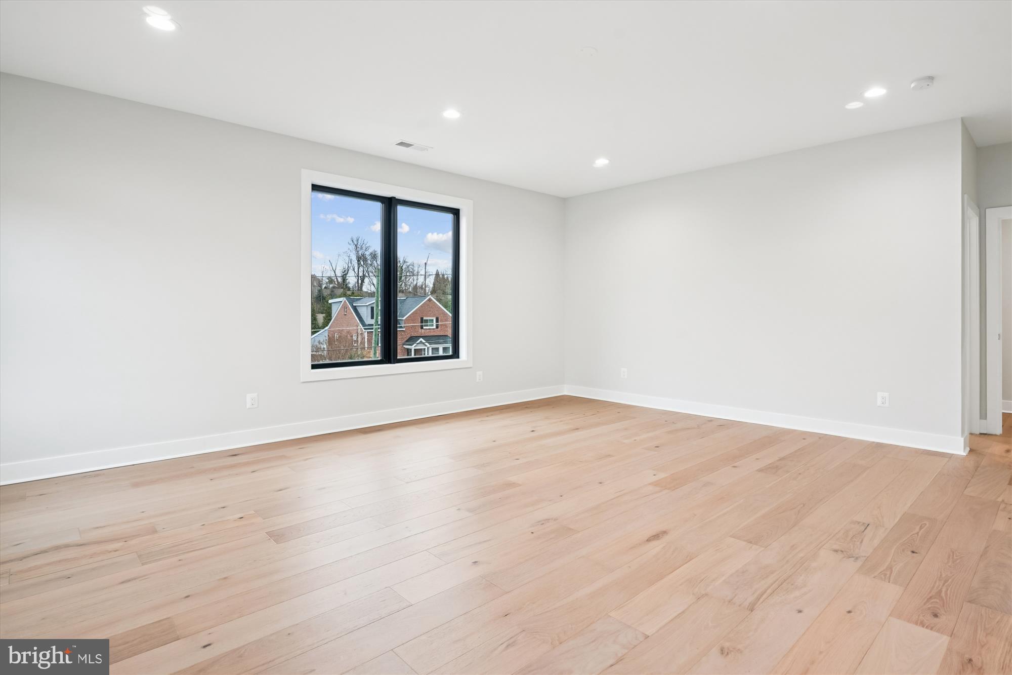 BRILYN PARK - Residential