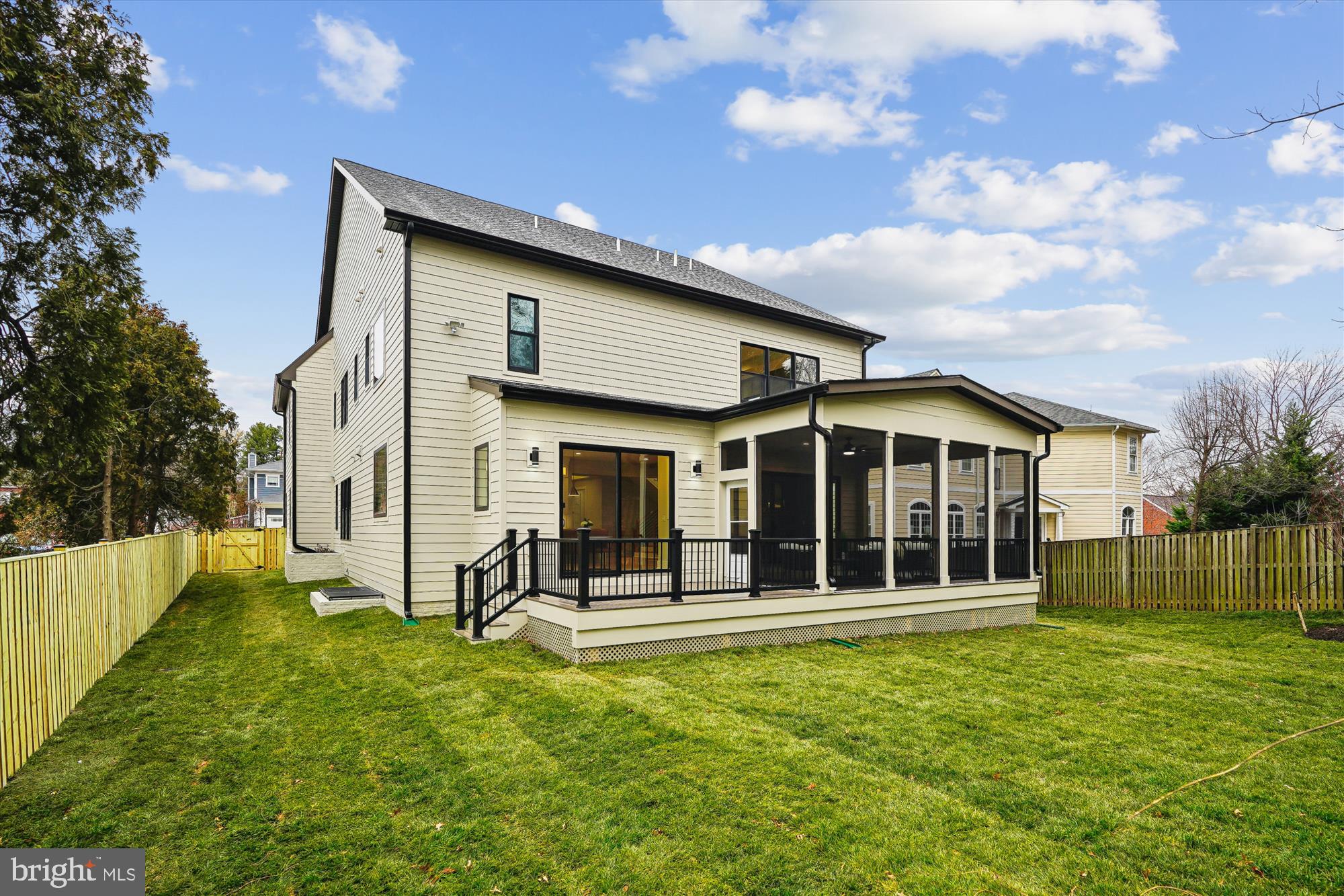 BRILYN PARK - Residential