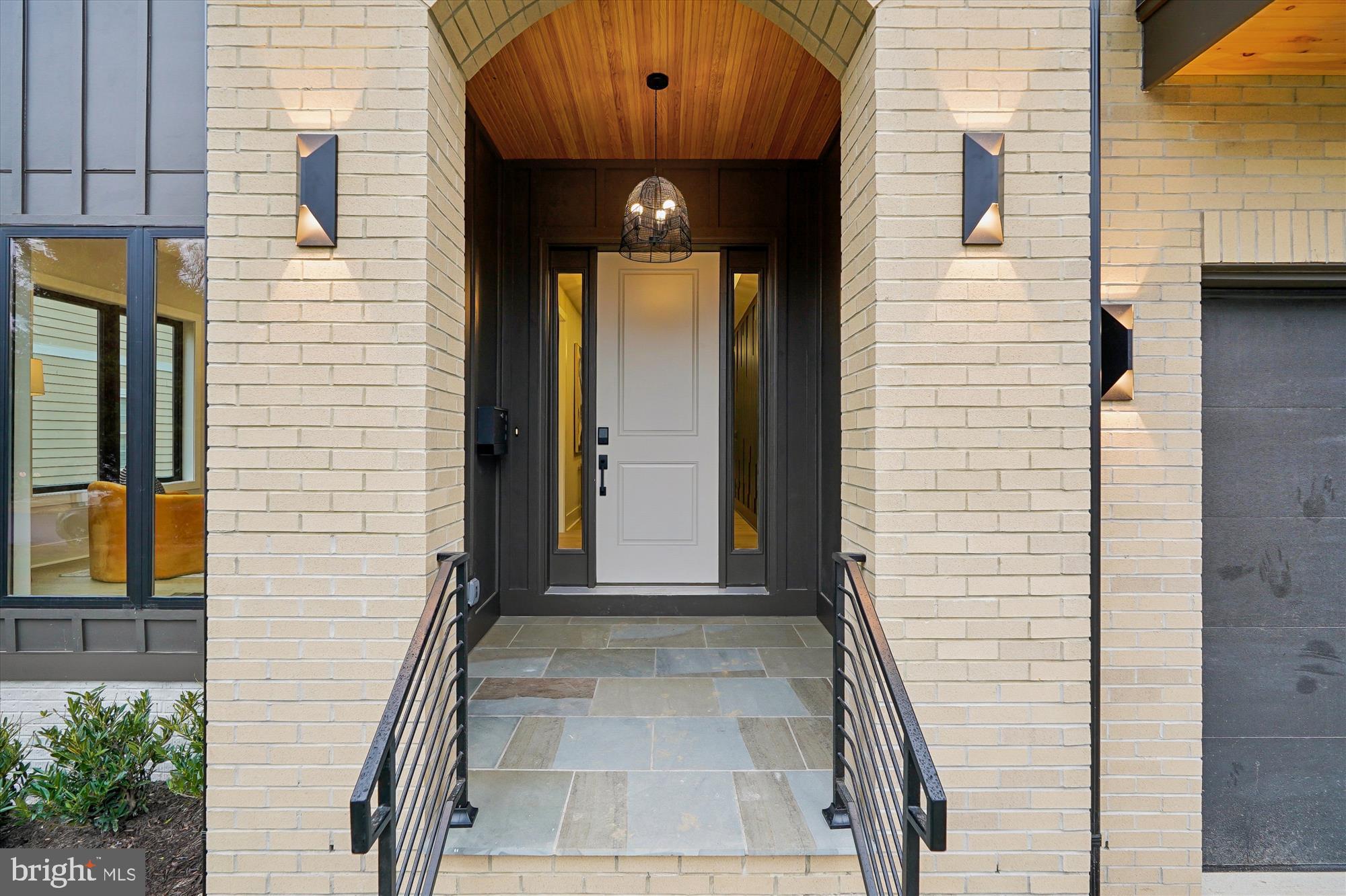 BRILYN PARK - Residential