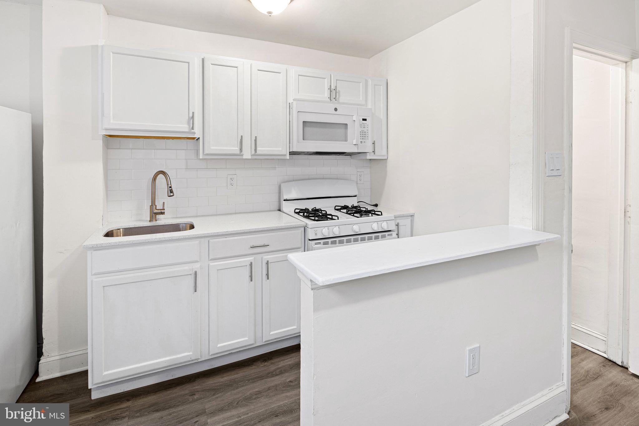 STONEHURST - Residential