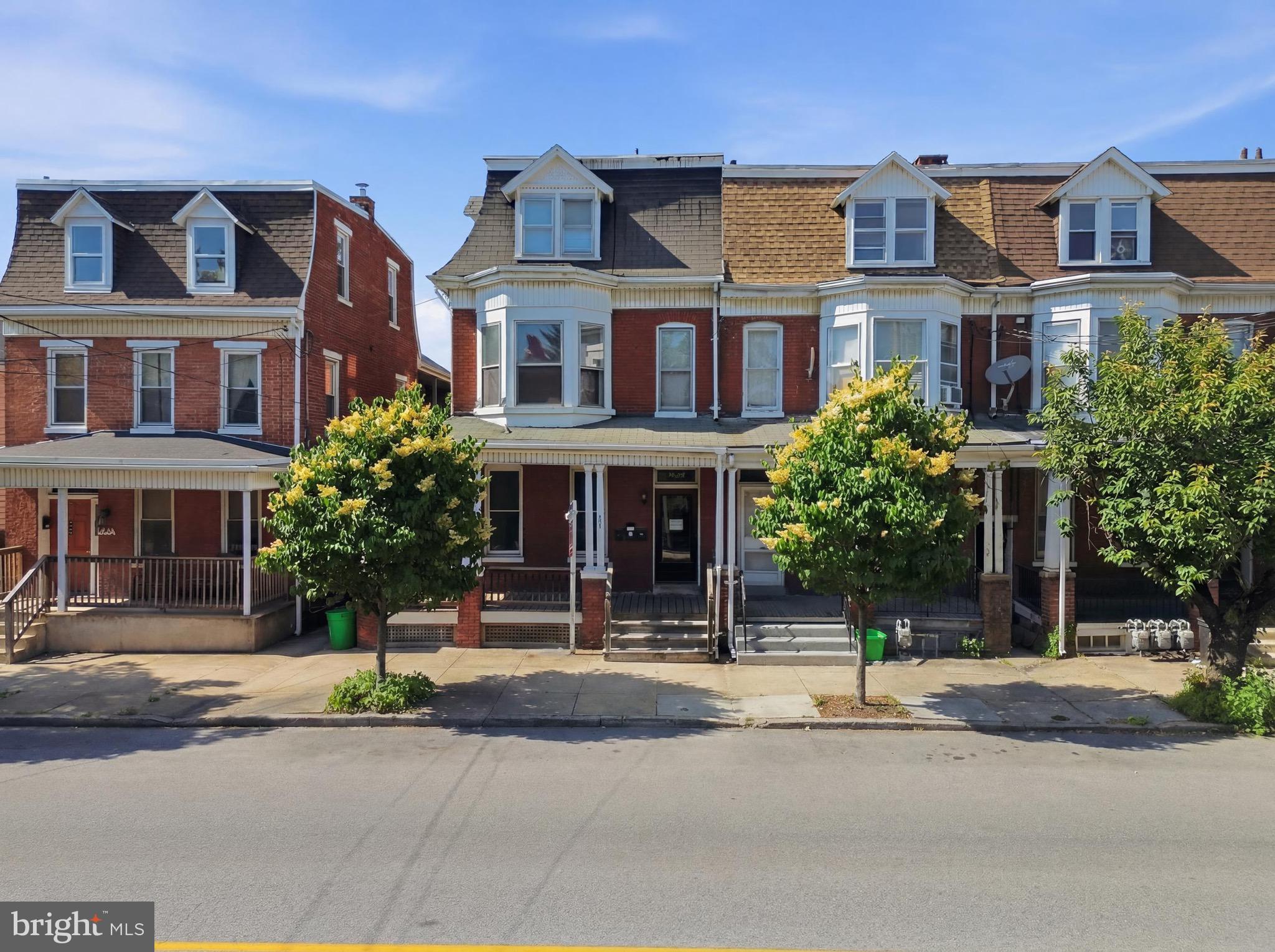 827 E PROSPECT STREET