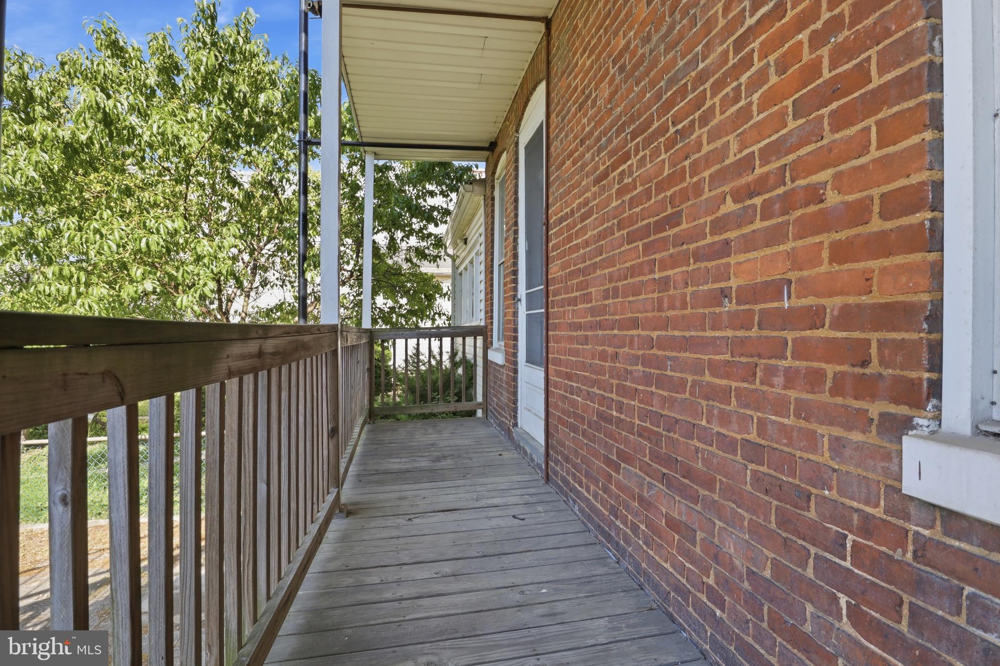 827 E PROSPECT STREET