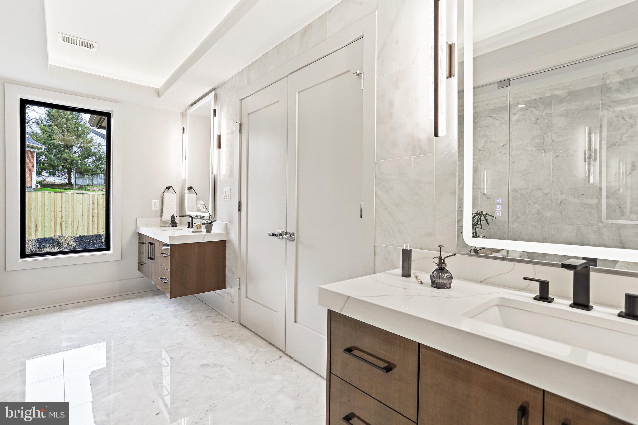 ROCK SPRING - Residential