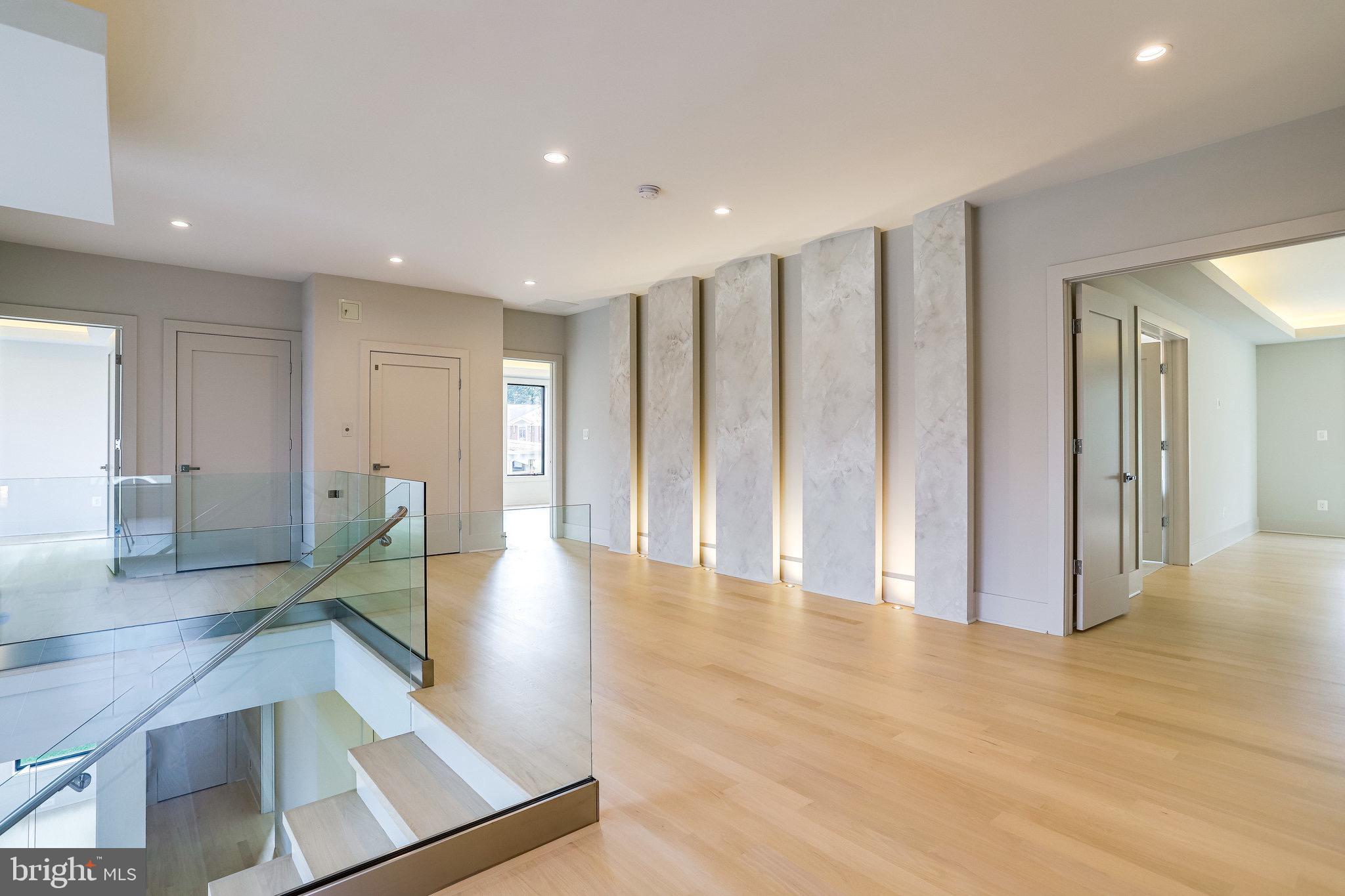 ROCK SPRING - Residential