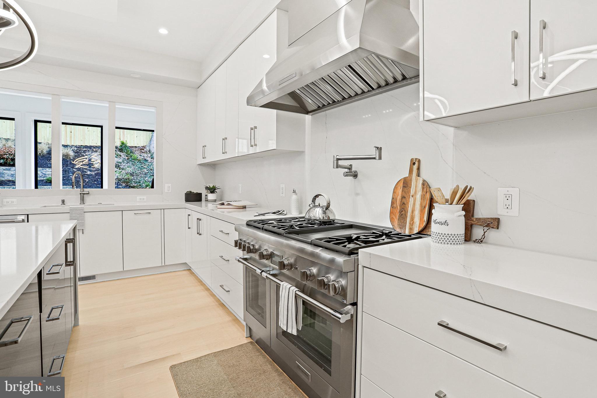 ROCK SPRING - Residential