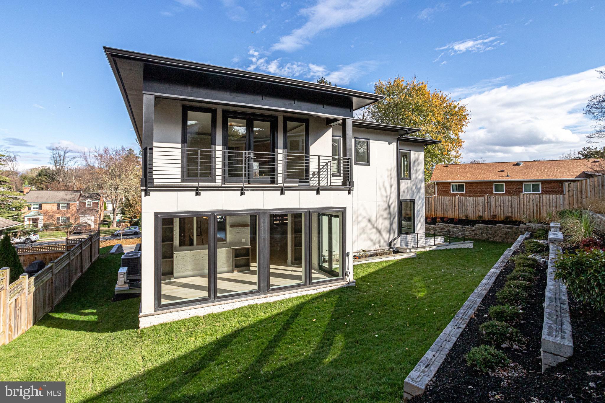 ROCK SPRING - Residential