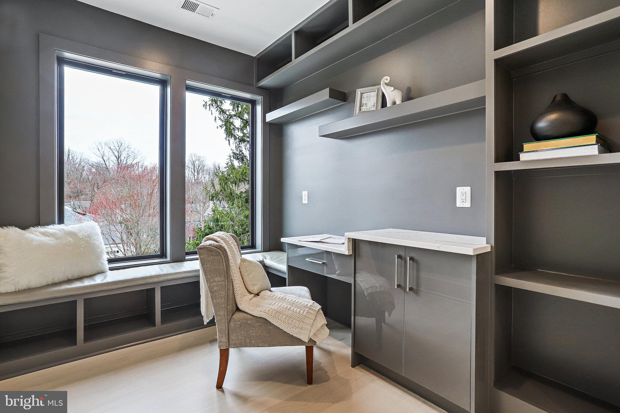 ROCK SPRING - Residential