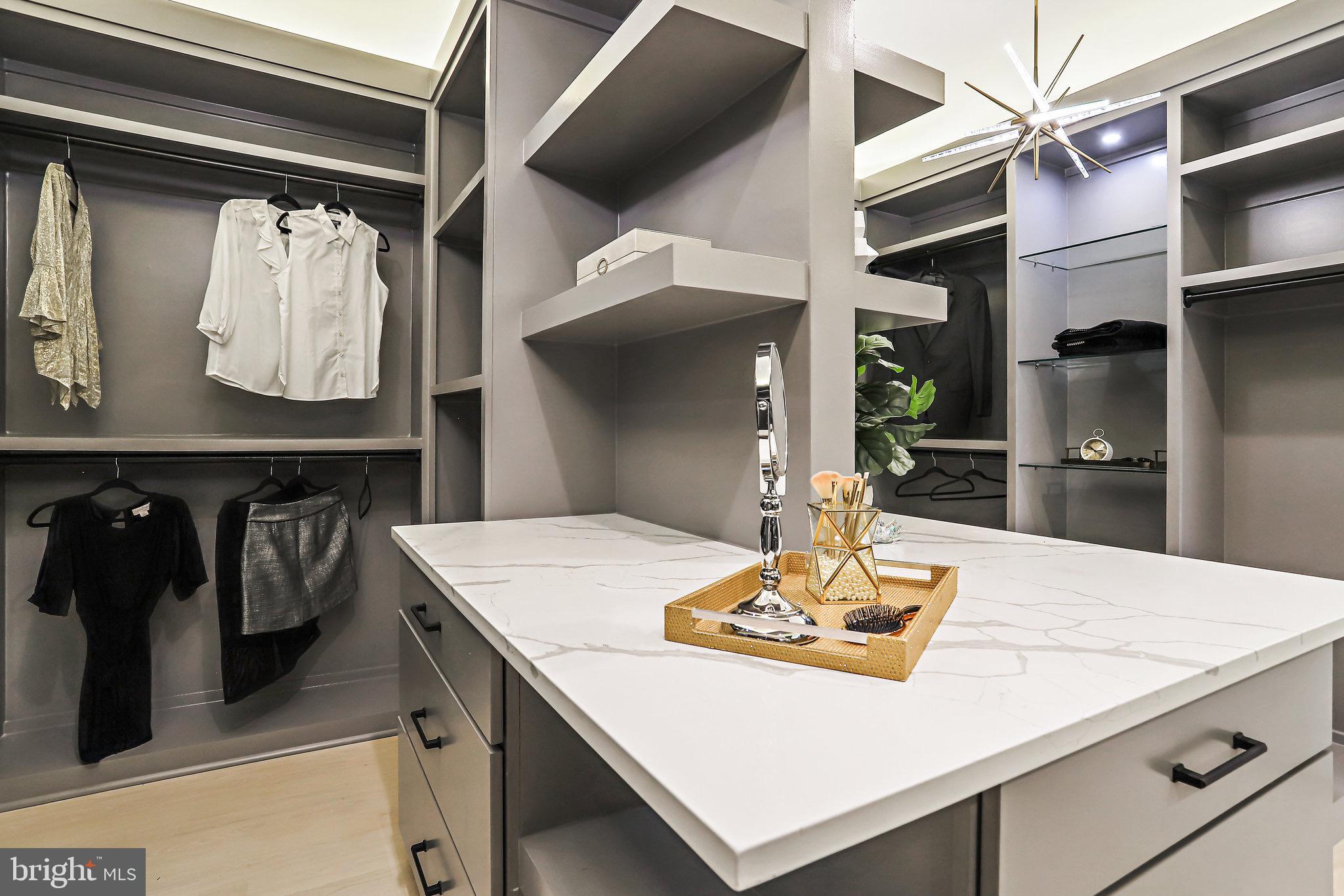 ROCK SPRING - Residential