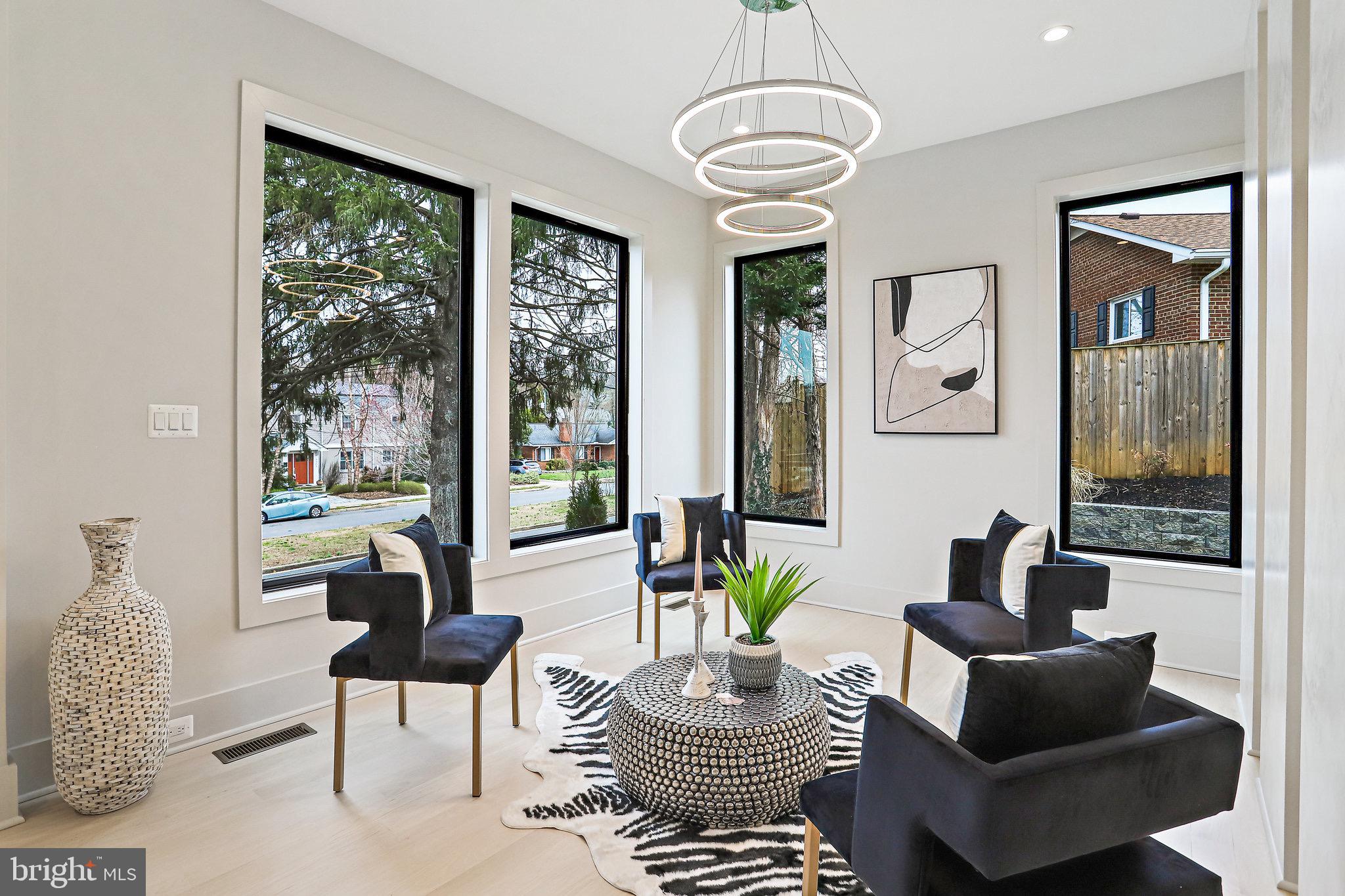 ROCK SPRING - Residential