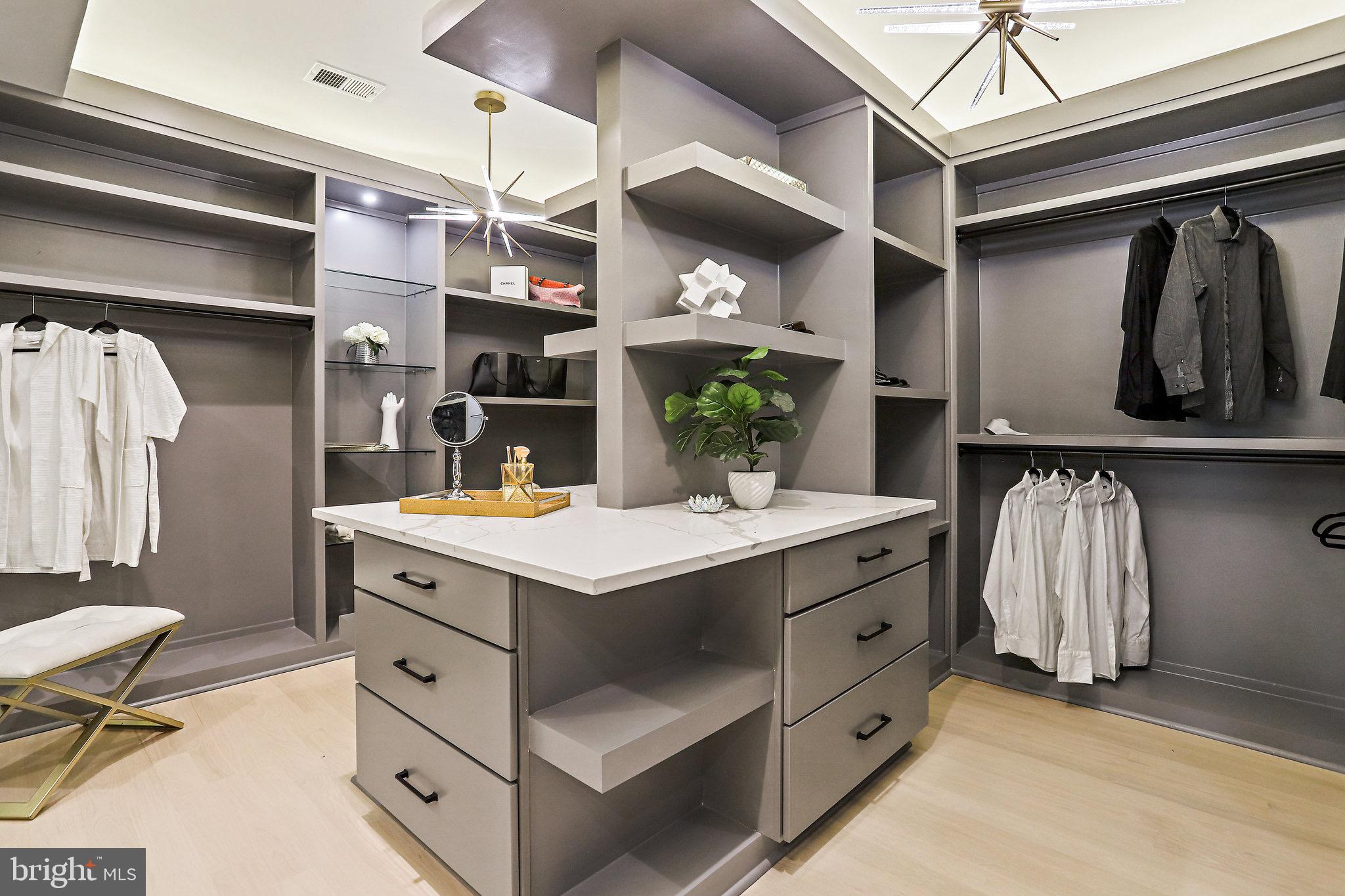 ROCK SPRING - Residential