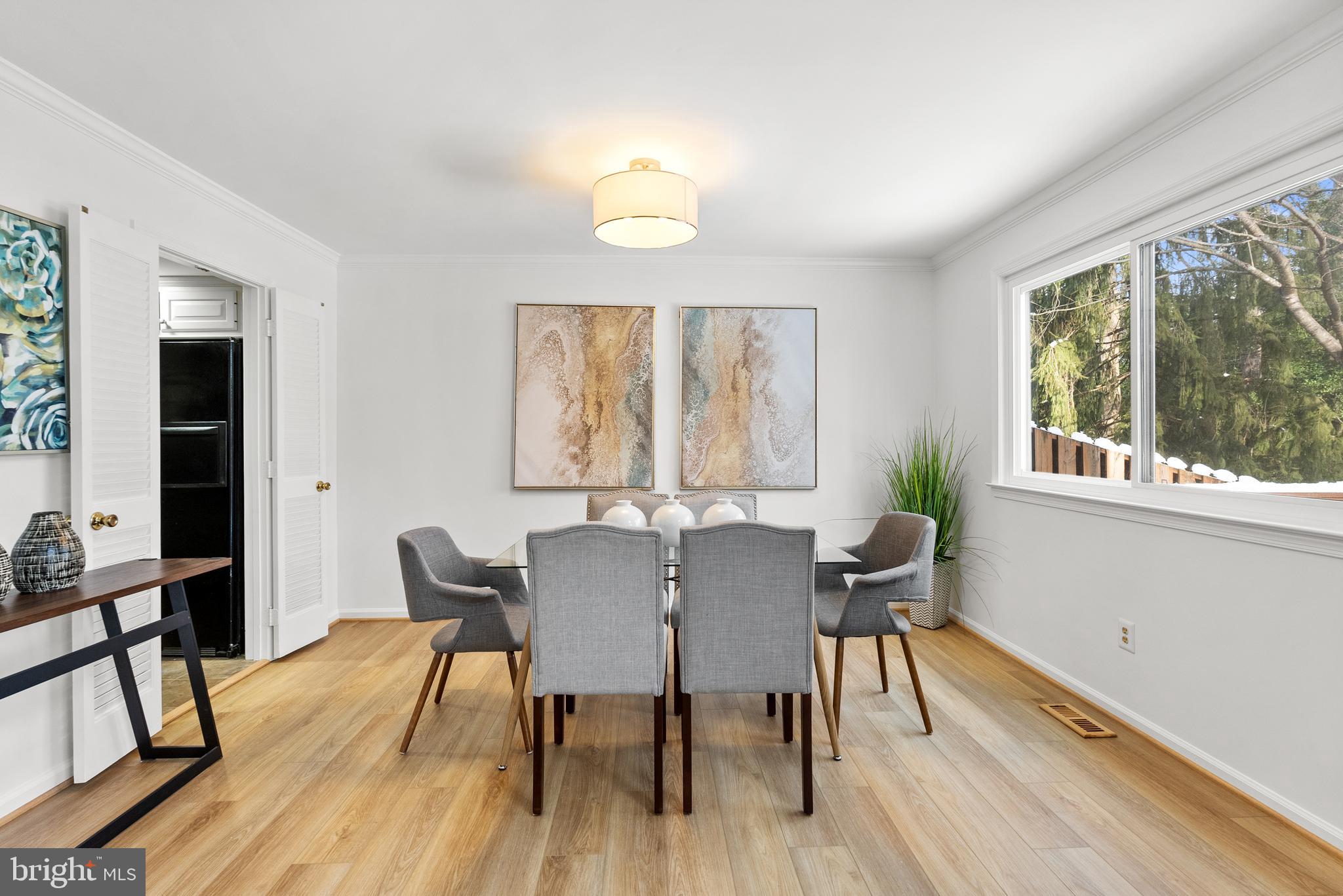 BURKE CENTRE - Residential