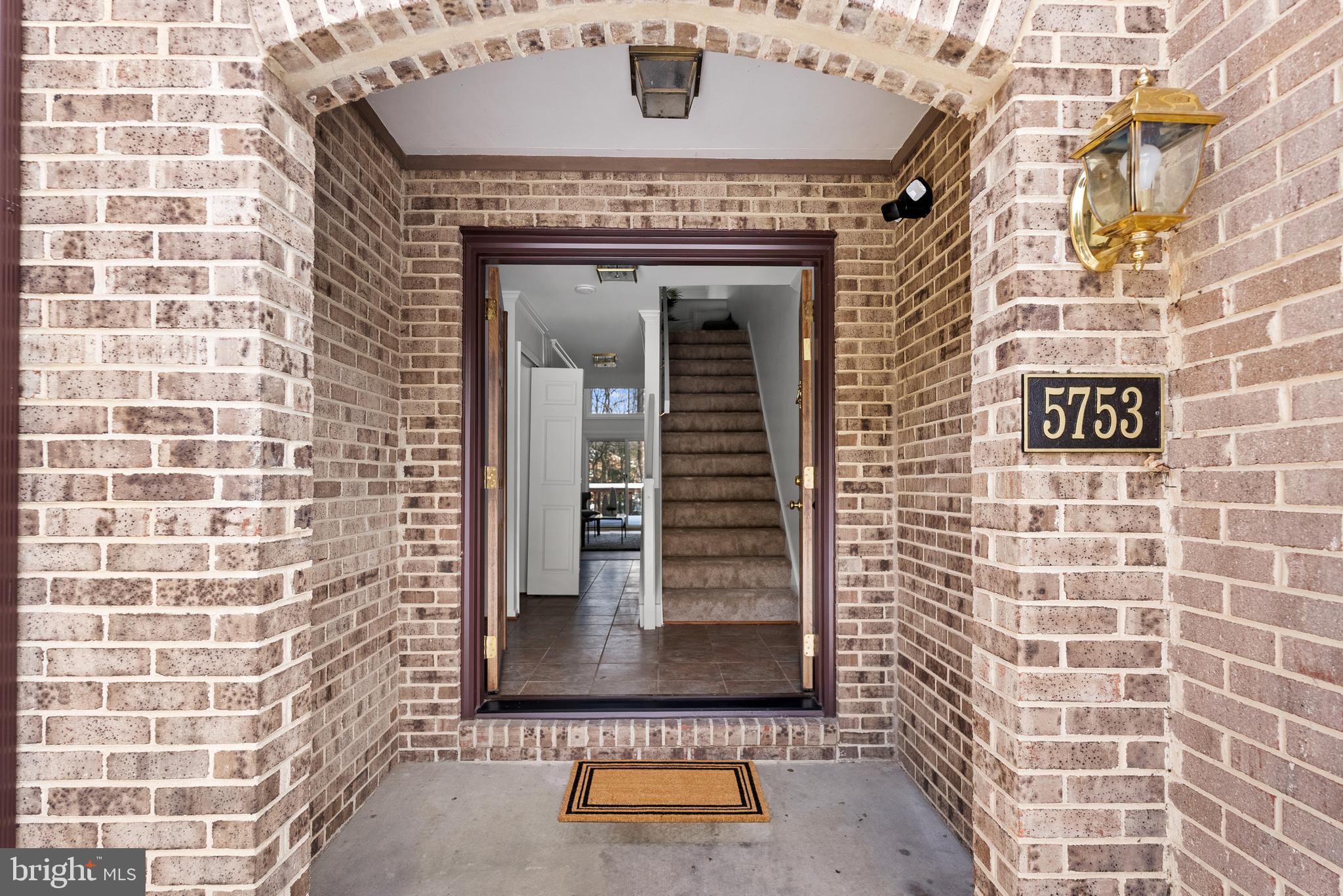 BURKE CENTRE - Residential