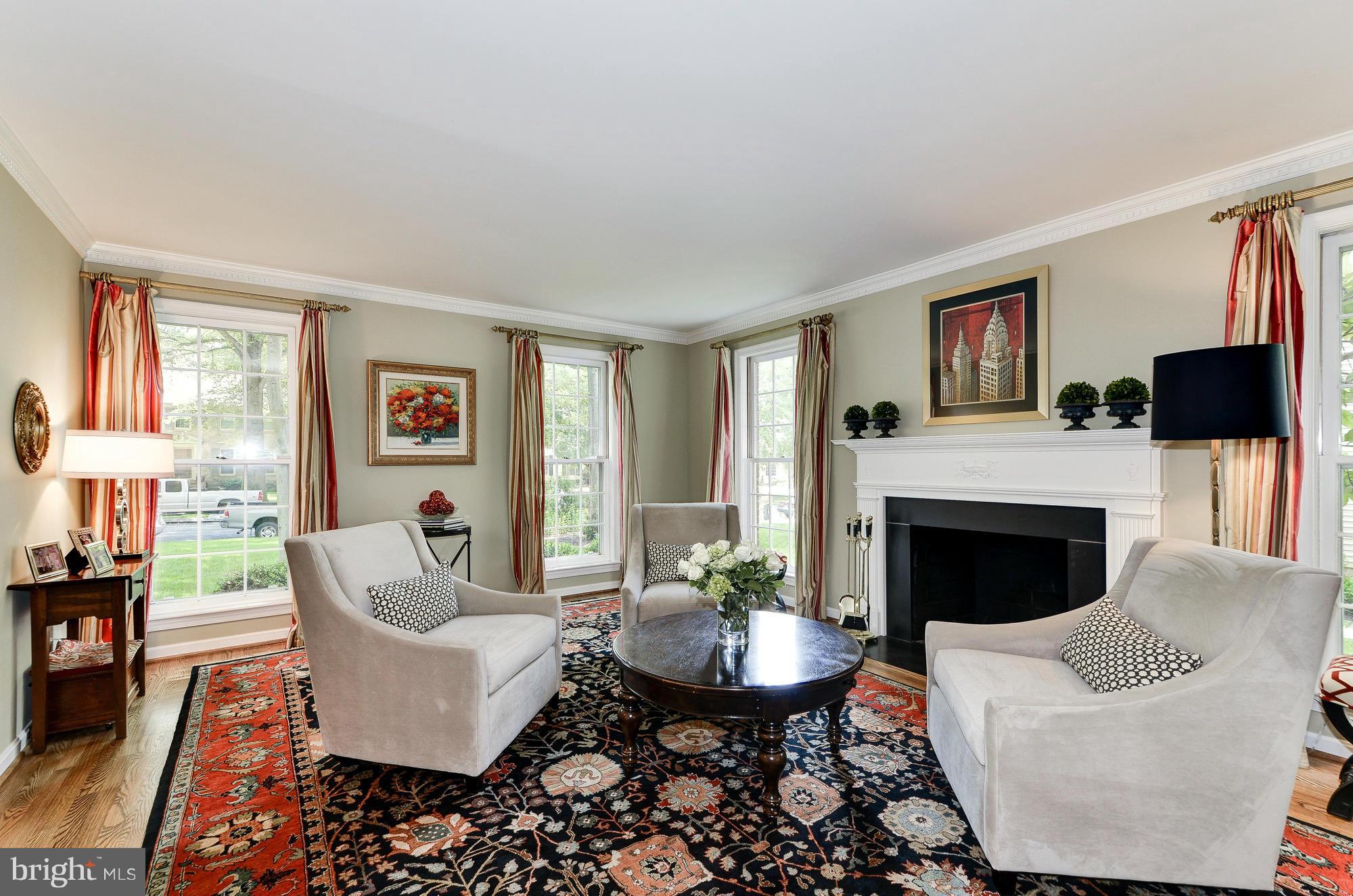 RIVER FALLS - Residential