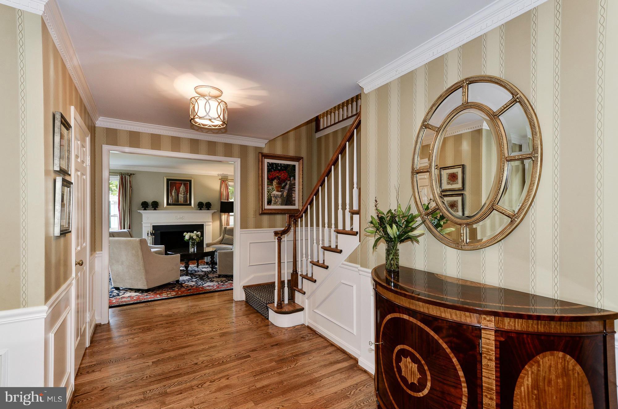 RIVER FALLS - Residential