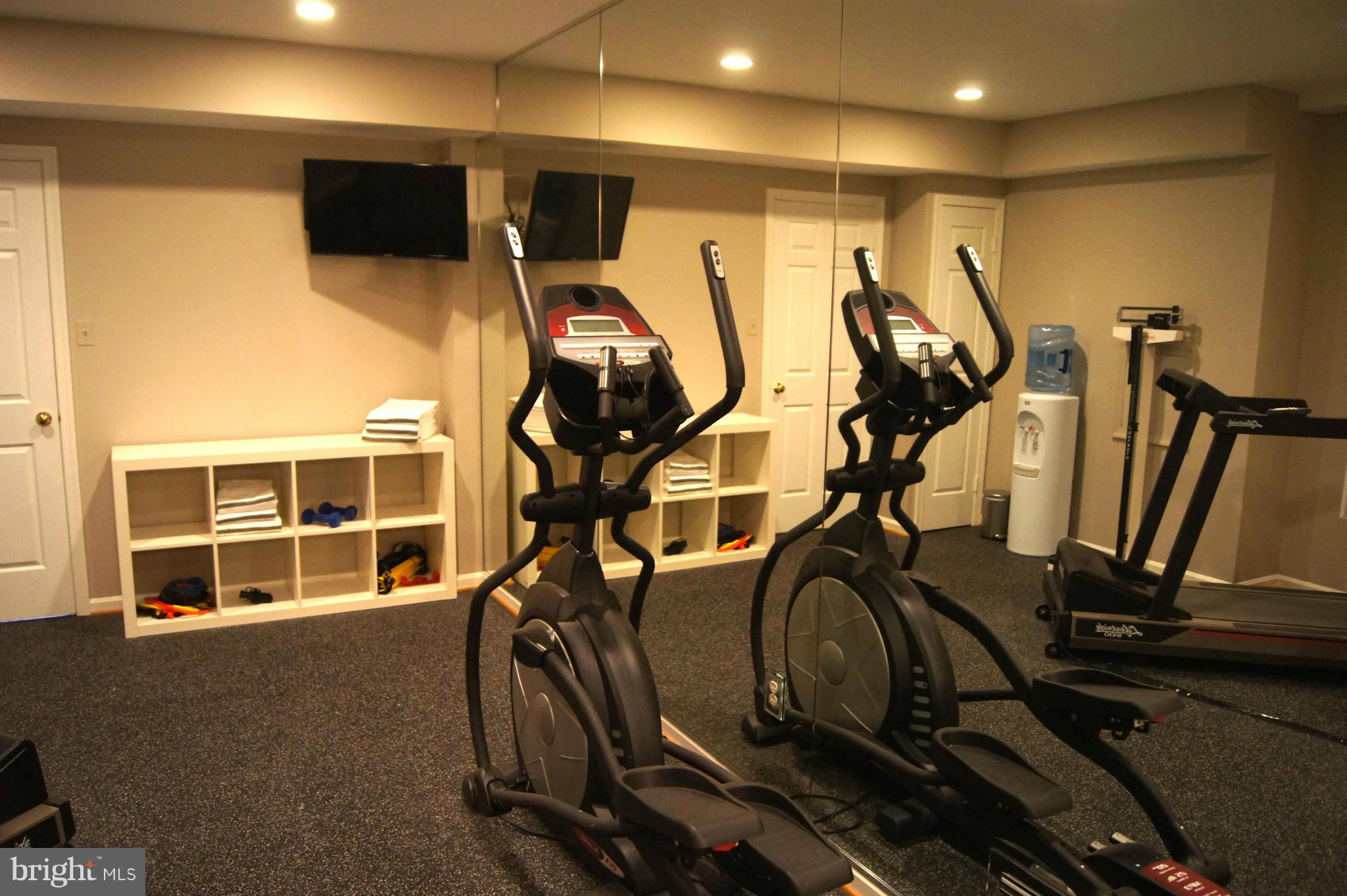 RIVER FALLS - Residential