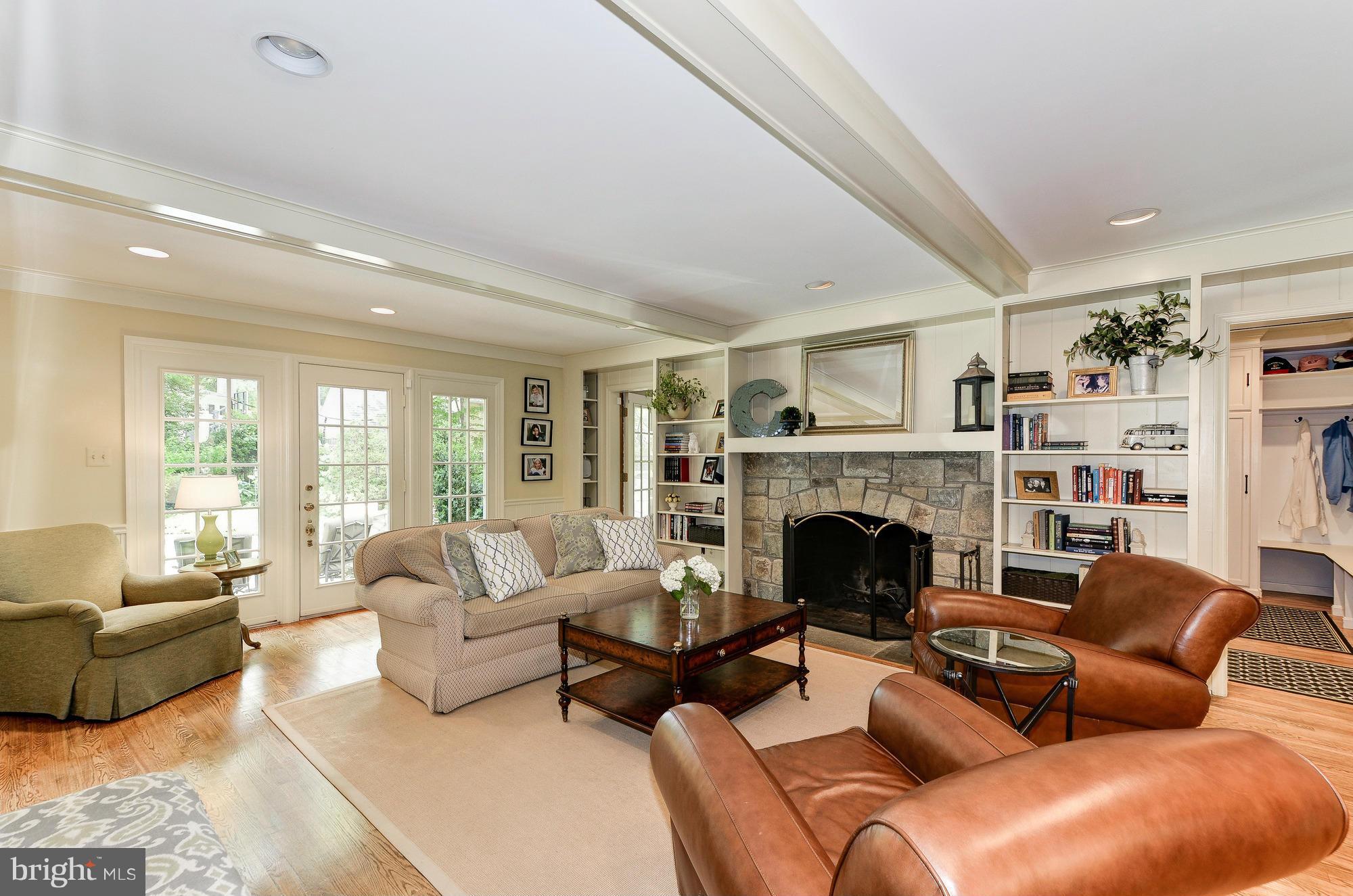 RIVER FALLS - Residential