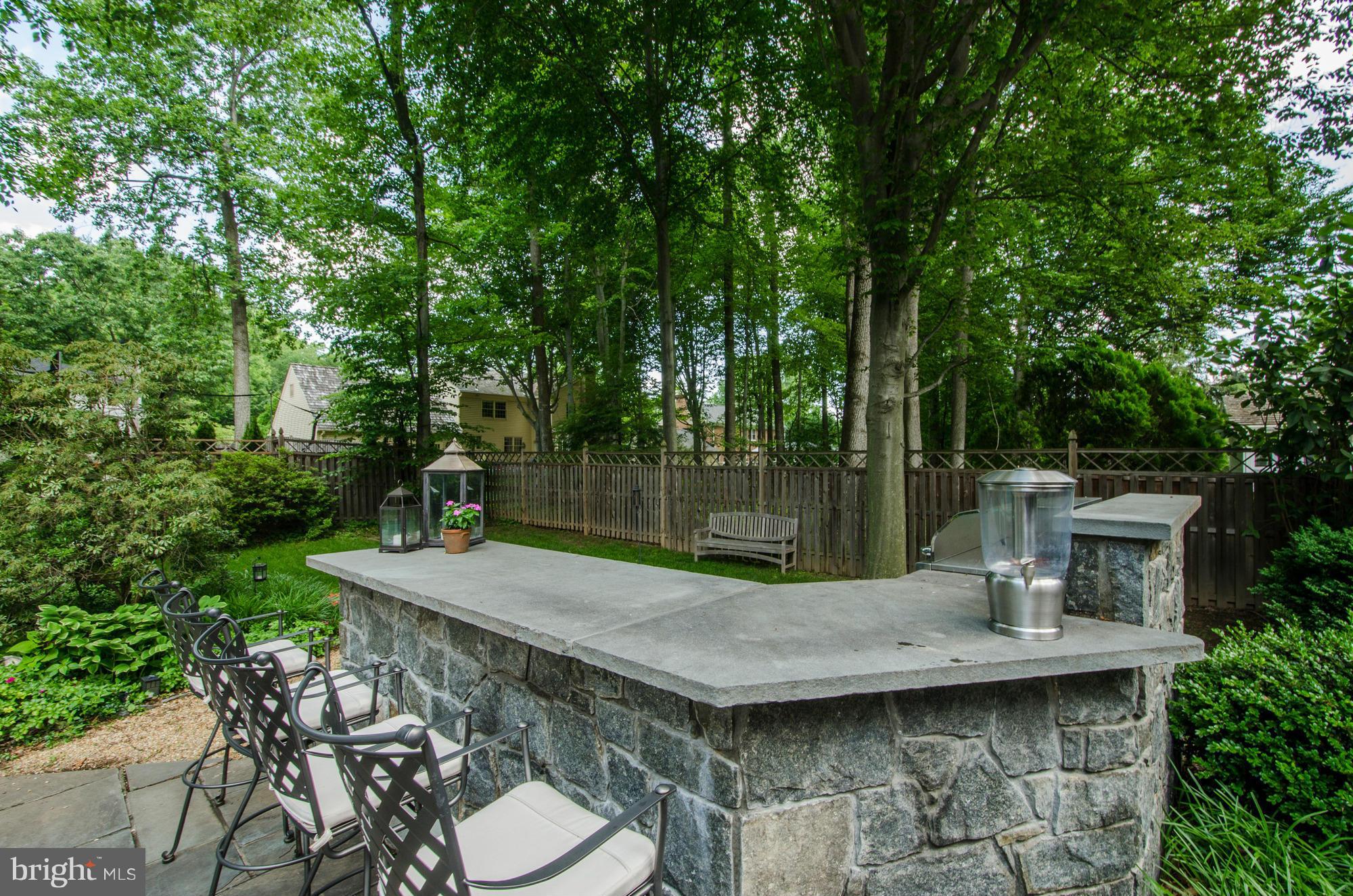 RIVER FALLS - Residential