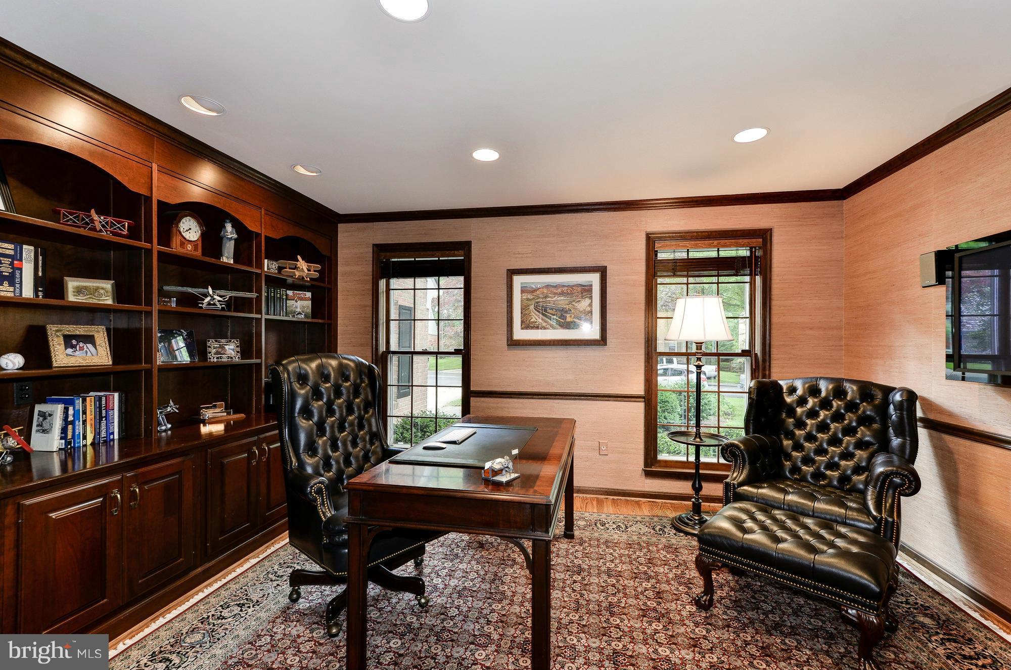 RIVER FALLS - Residential